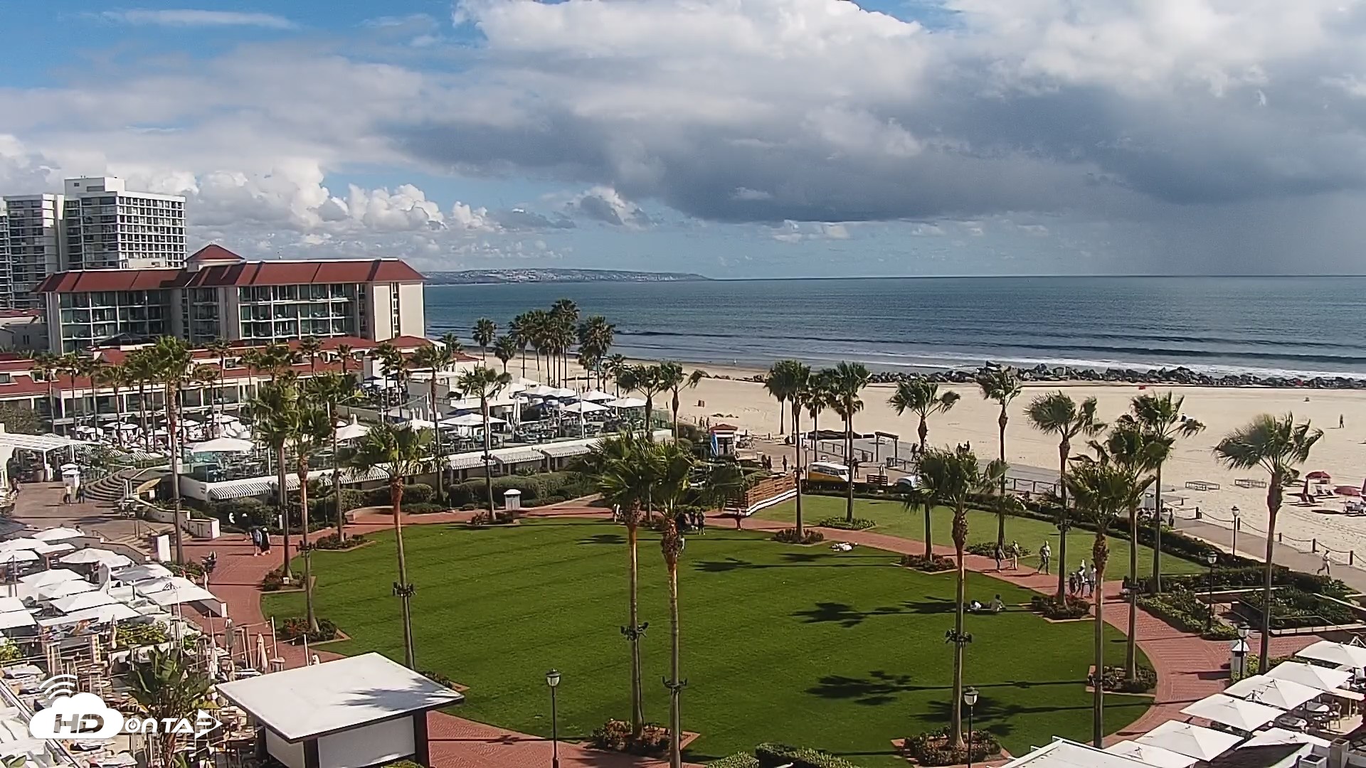 Snapshot of Hotel Del Coronado North Roaming Live Cam taken Apr 13, 2026, 4:00pm PDT