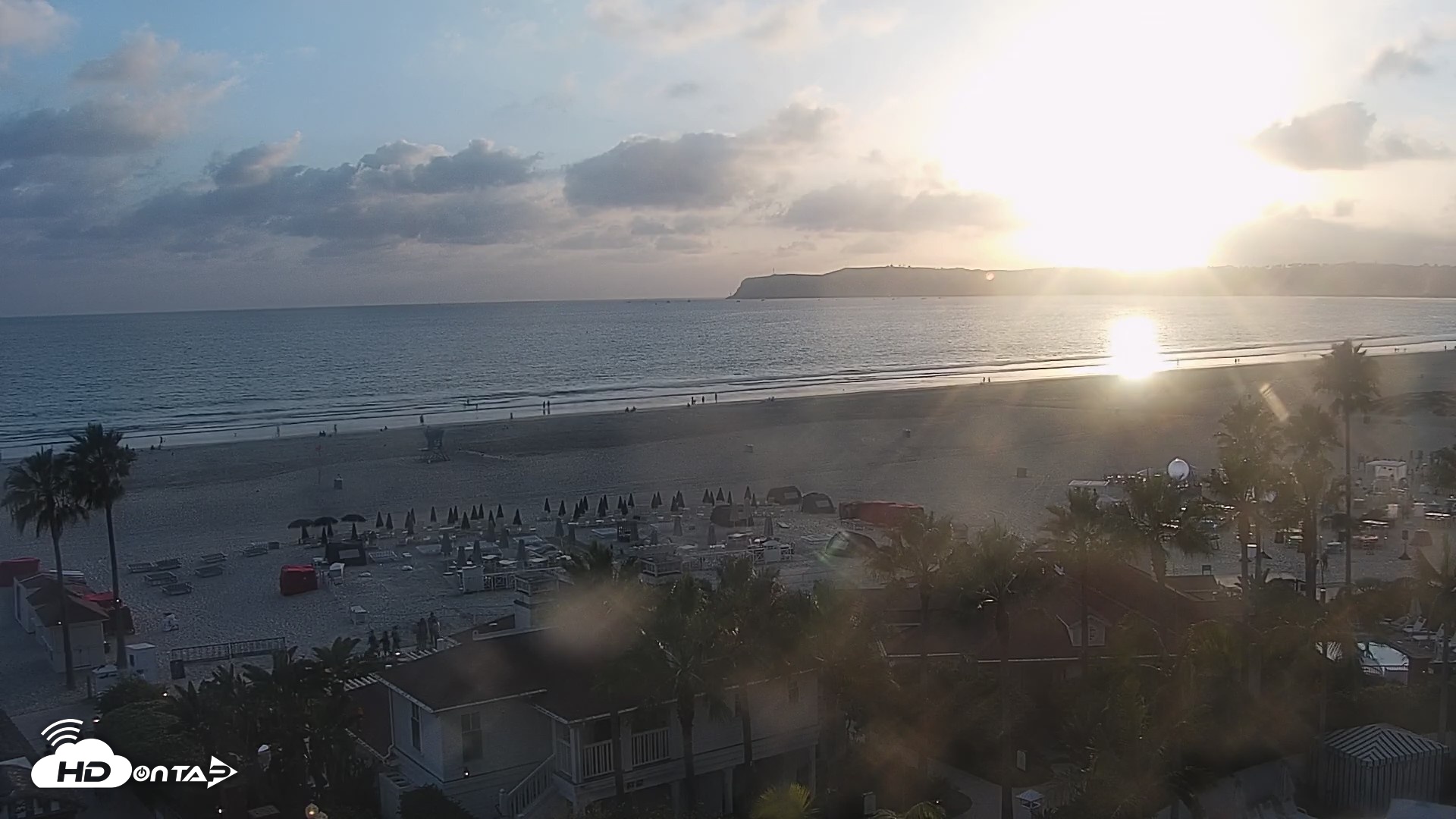 Snapshot of Hotel Del Coronado North Roaming Live Cam taken Sep 16, 2026, 6:31pm PDT