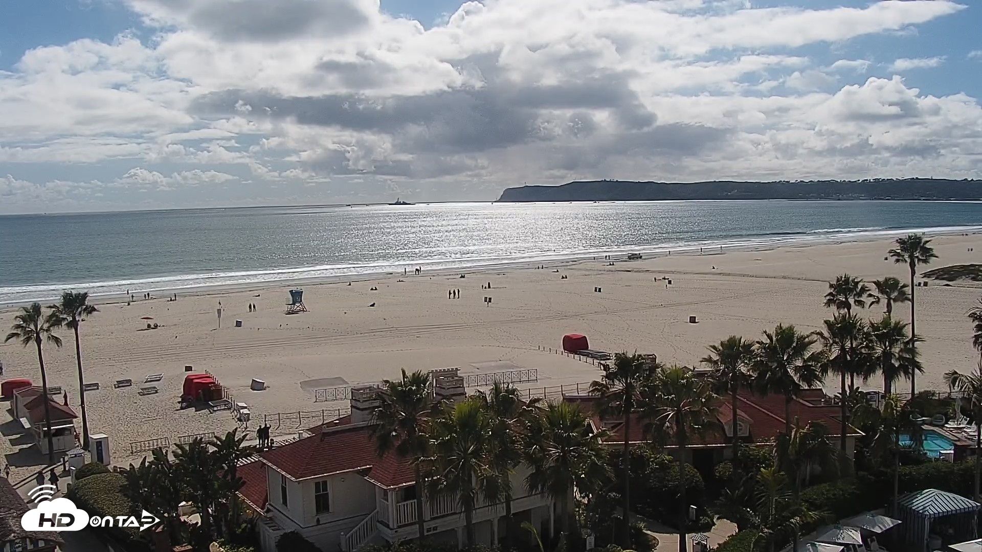 Snapshot of Hotel Del Coronado North Roaming Live Cam taken Apr 13, 2026, 4:07pm PDT