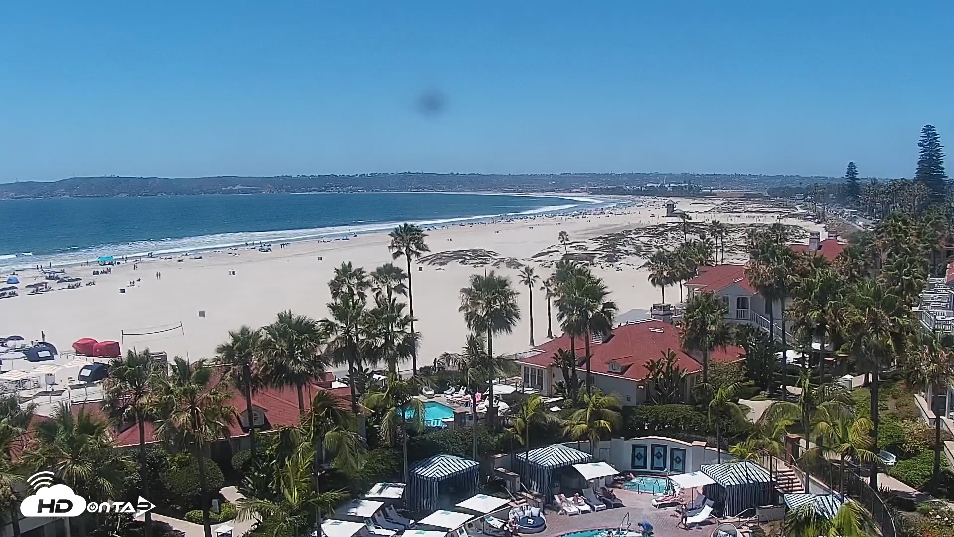 Snapshot of Hotel Del Coronado North Roaming Live Cam taken Jul 2, 2026, 1:25pm PDT