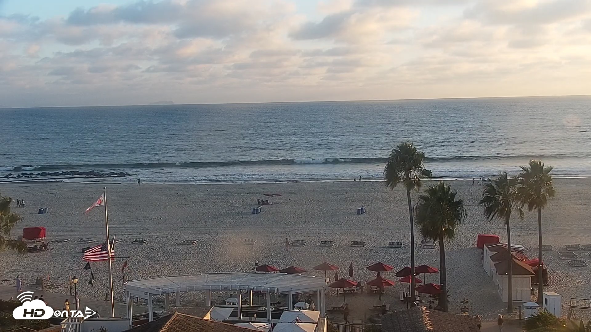 Snapshot of Hotel Del Coronado North Roaming Live Cam taken Sep 22, 2026, 6:20pm PDT