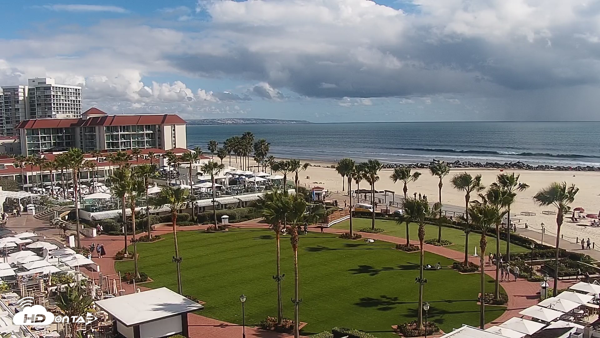 Snapshot of Hotel Del Coronado North Roaming Live Cam taken Apr 13, 2026, 4:00pm PDT