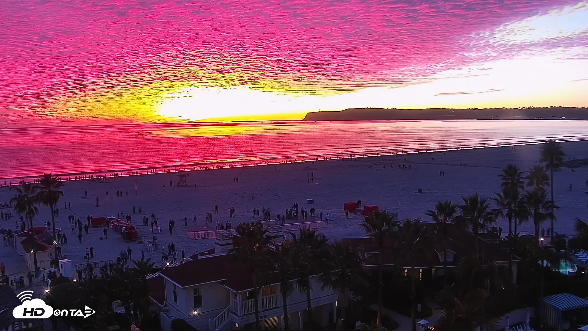 Snapshot of Hotel Del Coronado North Roaming Live Cam taken Dec 29, 2025, 5:07pm PST