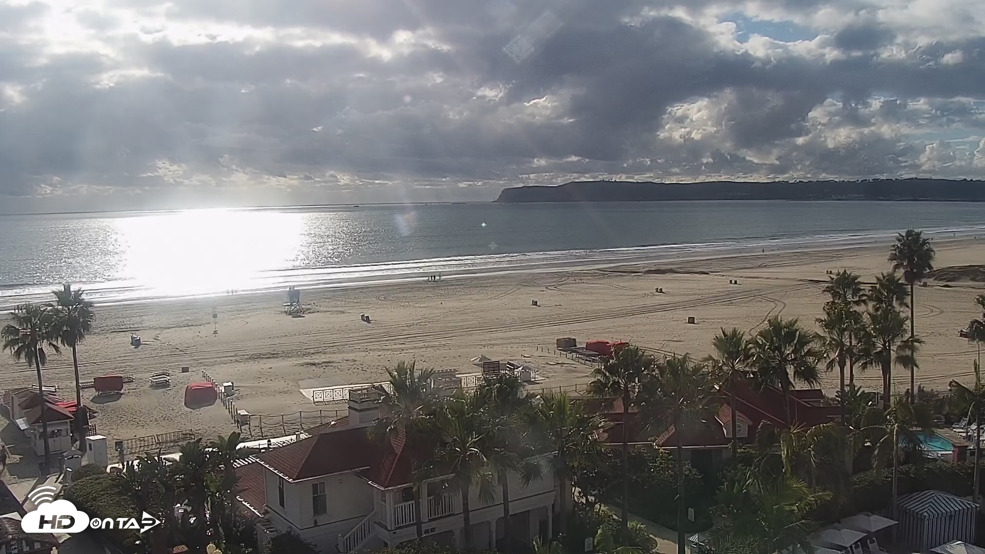 Snapshot of Hotel Del Coronado North Roaming Live Cam taken Oct 23, 2026, 3:58pm PDT