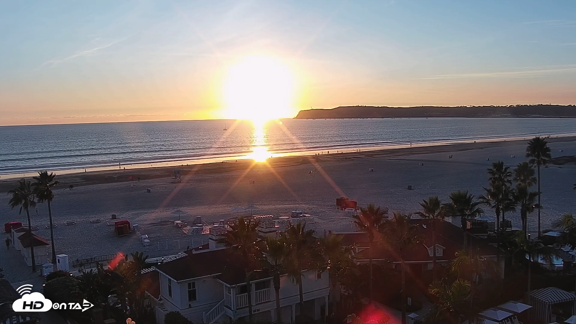 Snapshot of Hotel Del Coronado North Roaming Live Cam taken Nov 5, 2025, 4:42pm PST
