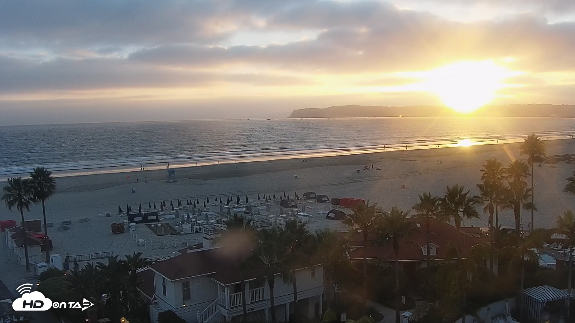Snapshot of Hotel Del Coronado North Roaming Live Cam taken Sep 14, 2026, 6:42pm PDT