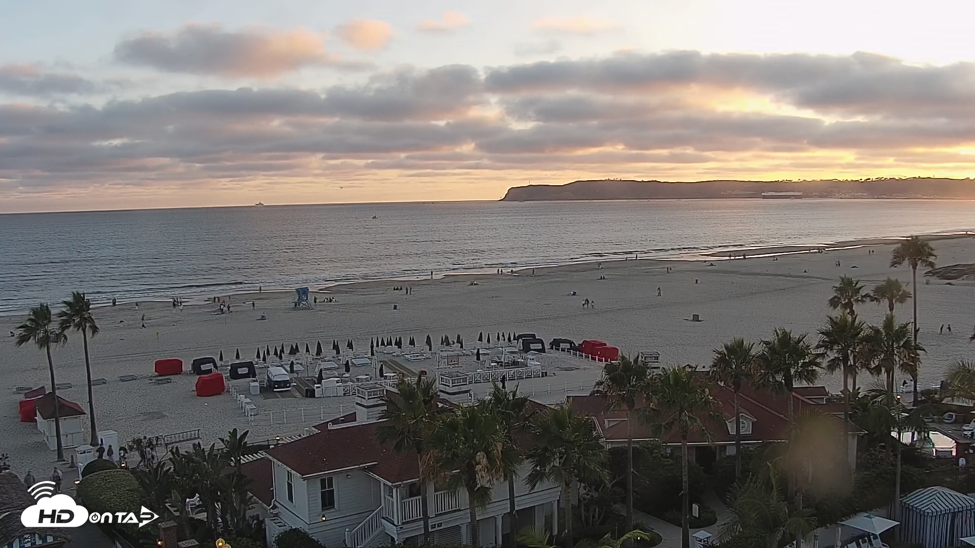 Snapshot of Hotel Del Coronado North Roaming Live Cam taken Jul 23, 2025, 7:37pm PDT
