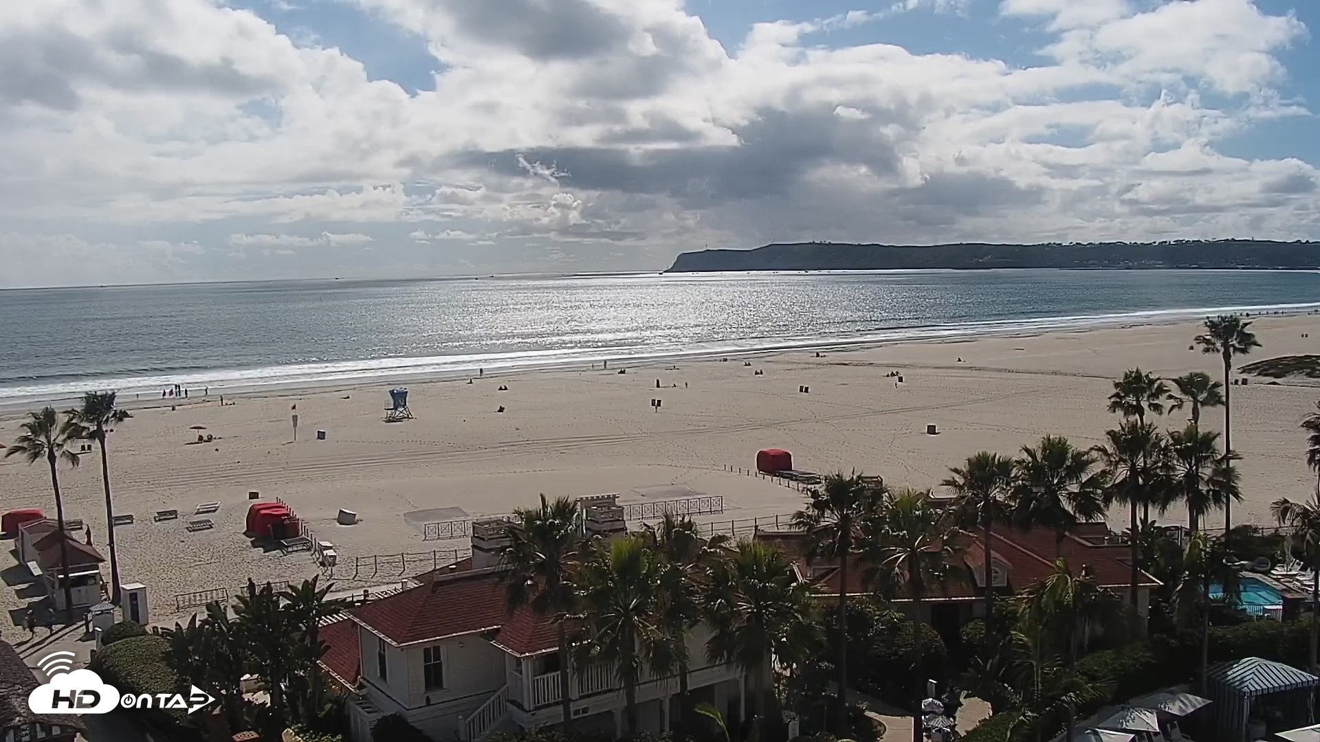 Snapshot of Hotel Del Coronado North Roaming Live Cam taken Apr 13, 2026, 4:00pm PDT