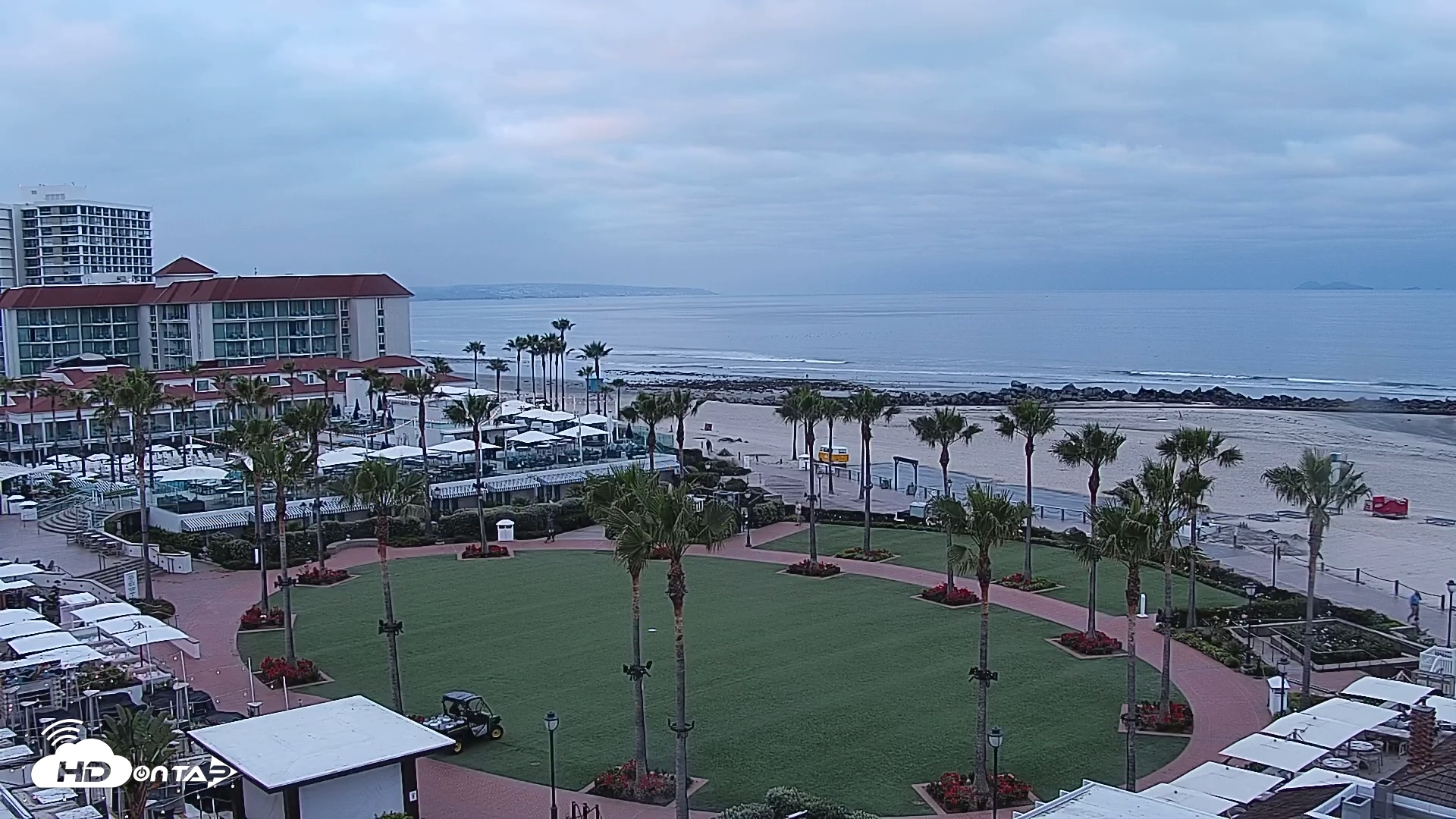 Snapshot of Hotel Del Coronado North Roaming Live Cam taken May 1, 2025, 6:23am PDT