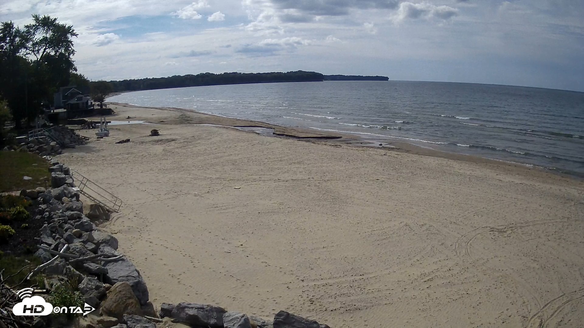 Snapshot of Sunset Bay Lake Erie New York Live Webcam taken Sep 30, 2026, 2:14pm EDT