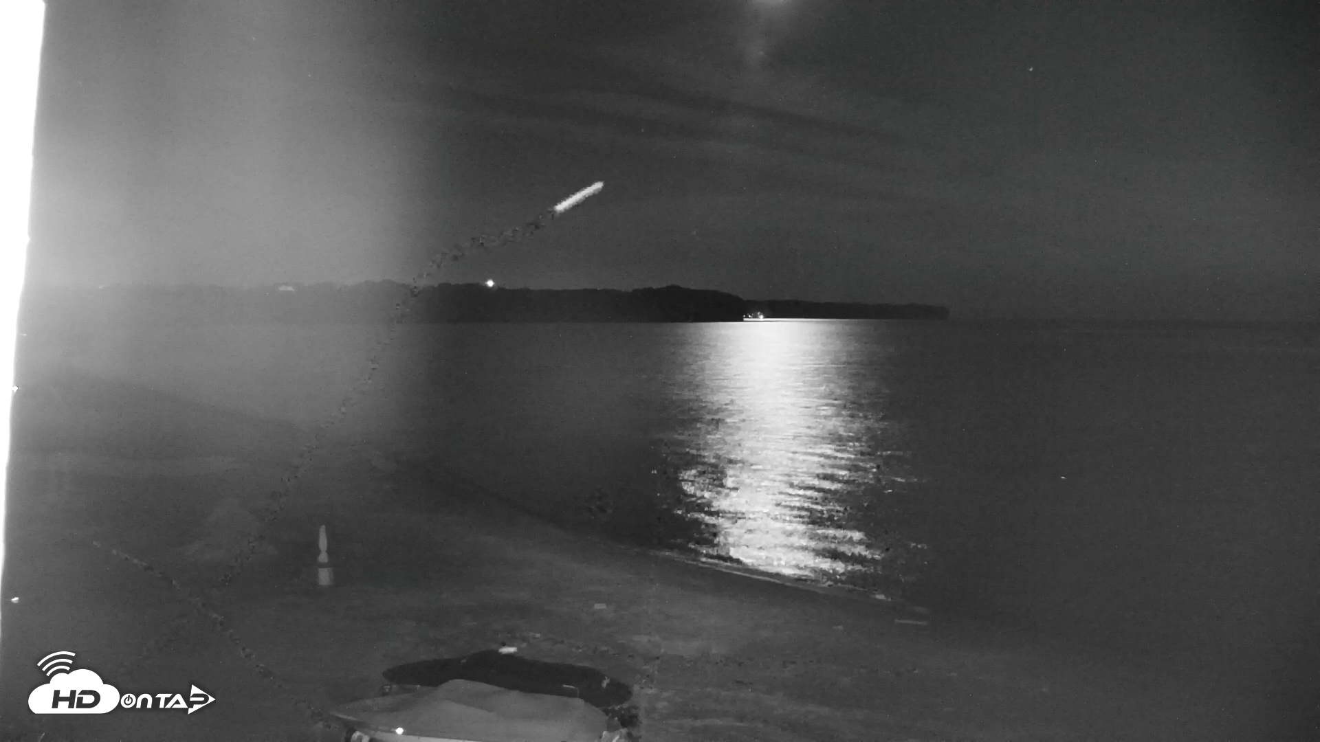 Snapshot of Sunset Bay Lake Erie New York Live Webcam taken Jul 19, 2026, 10:09pm EDT