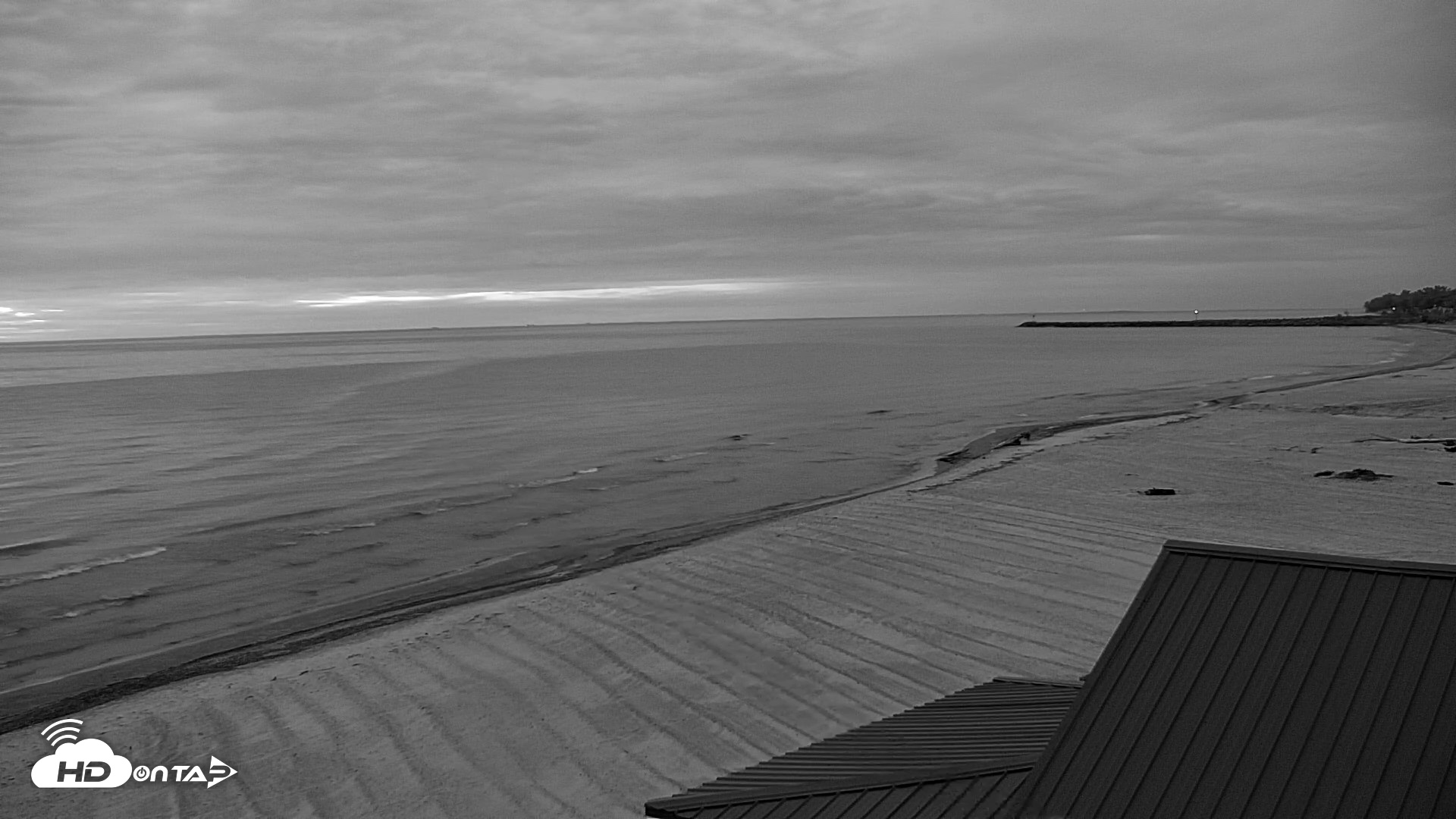 Snapshot of Sunset Bay Lake Erie New York Live Webcam taken Sep 30, 2026, 7:13pm EDT