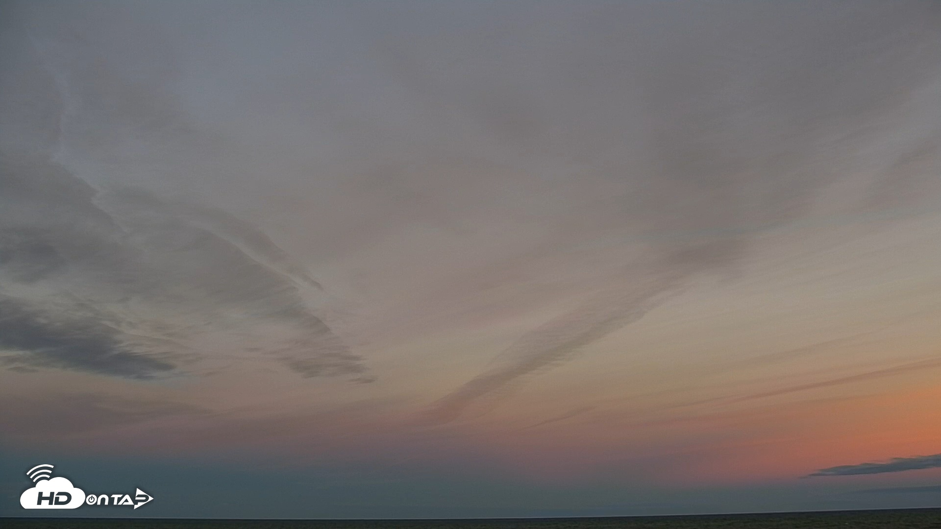 Snapshot of Sunset Bay Lake Erie New York Live Webcam taken Nov 1, 2025, 7:48am EDT