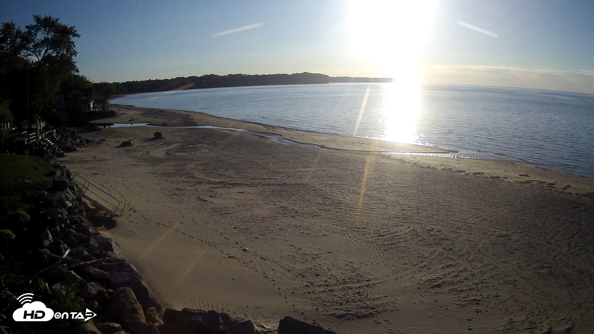 Snapshot of Sunset Bay Lake Erie New York Live Webcam taken Oct 6, 2026, 5:44pm EDT