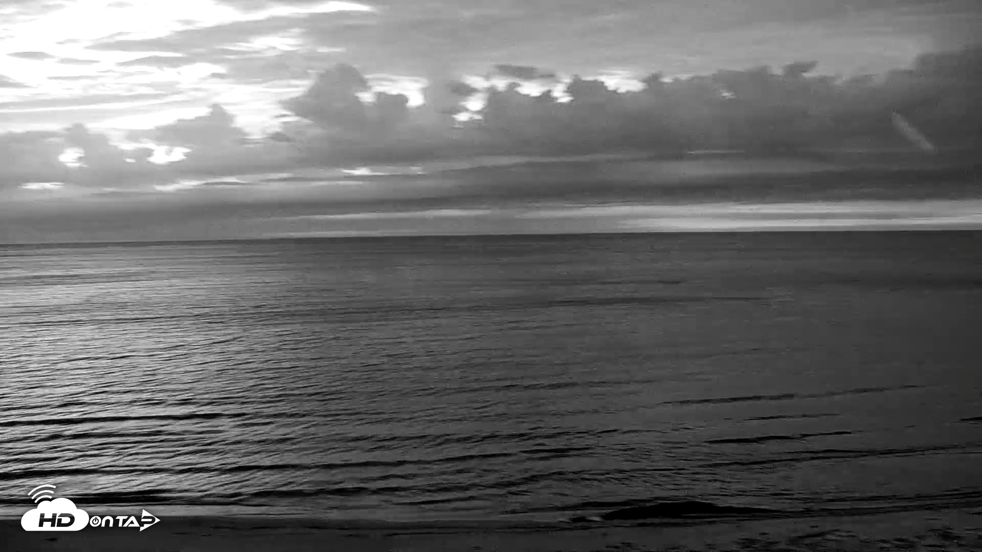 Snapshot of Sunset Bay Lake Erie New York Live Webcam taken Sep 15, 2026, 7:46pm EDT