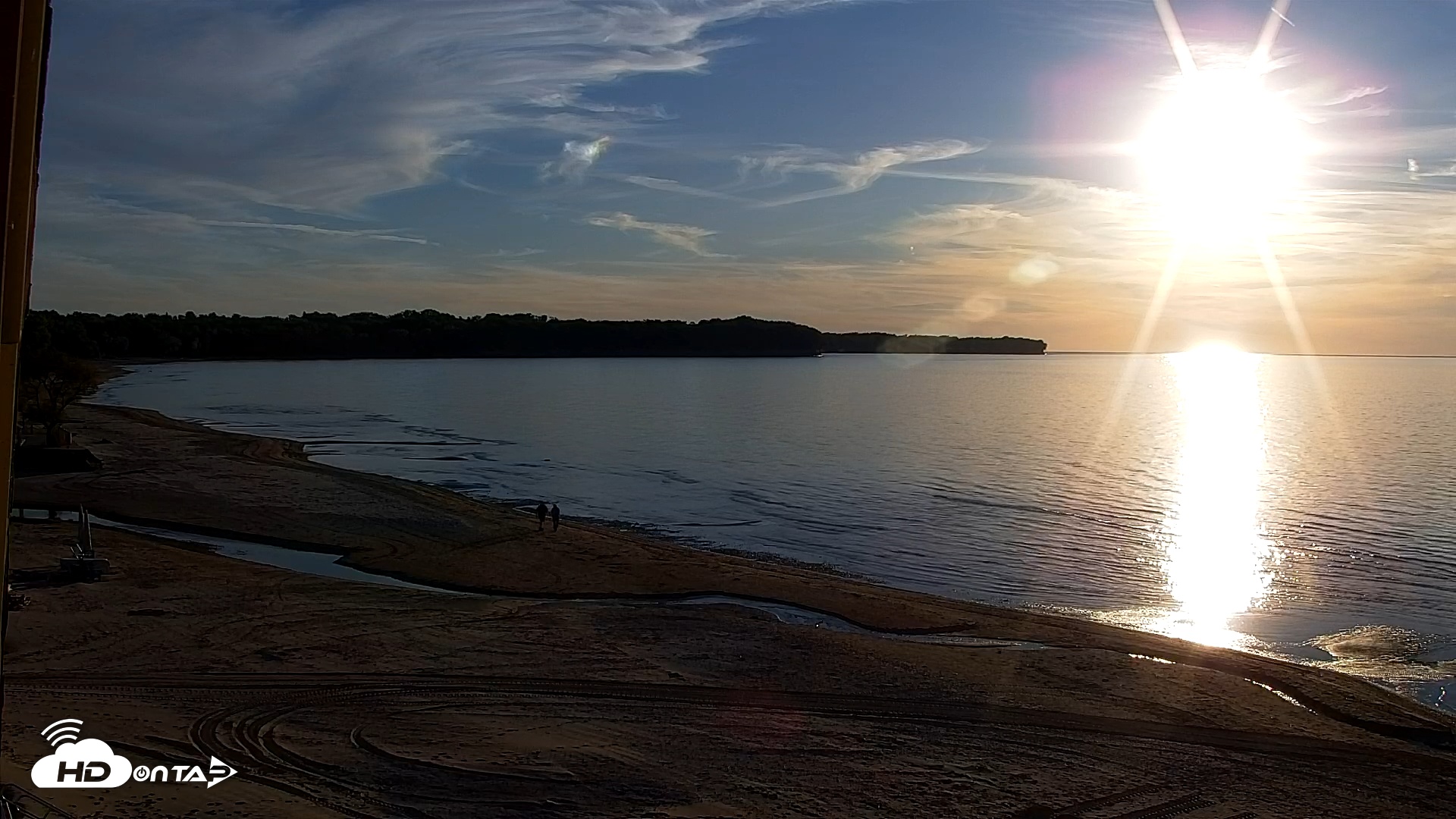 Snapshot of Sunset Bay Lake Erie New York Live Webcam taken Oct 2, 2025, 6:12pm EDT