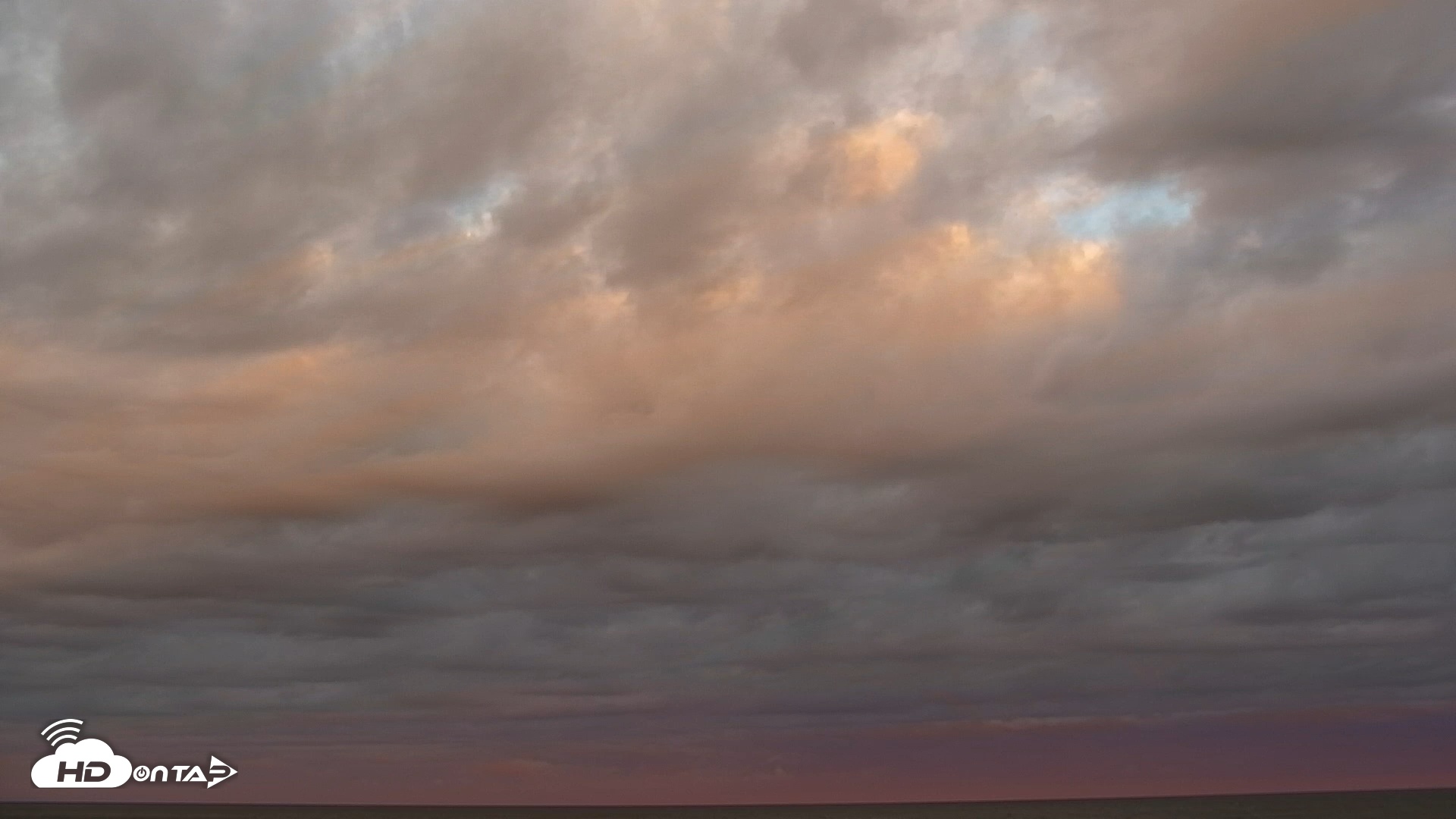 Snapshot of Sunset Bay Lake Erie New York Live Webcam taken Nov 3, 2025, 7:02am EST