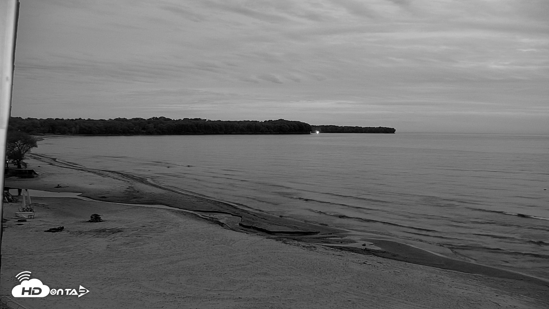 Snapshot of Sunset Bay Lake Erie New York Live Webcam taken Sep 30, 2026, 7:13pm EDT