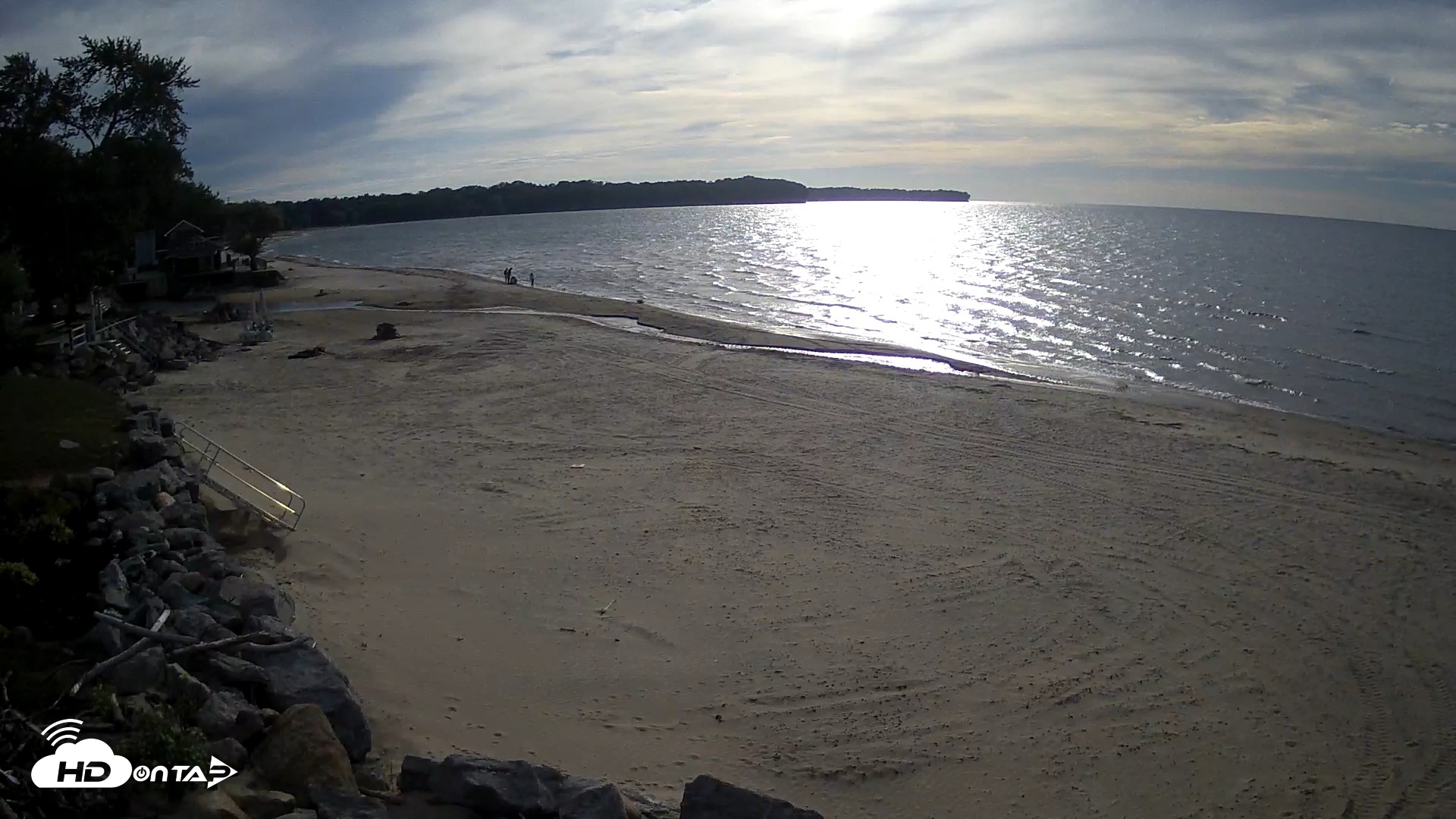 Snapshot of Sunset Bay Lake Erie New York Live Webcam taken Sep 26, 2026, 5:13pm EDT