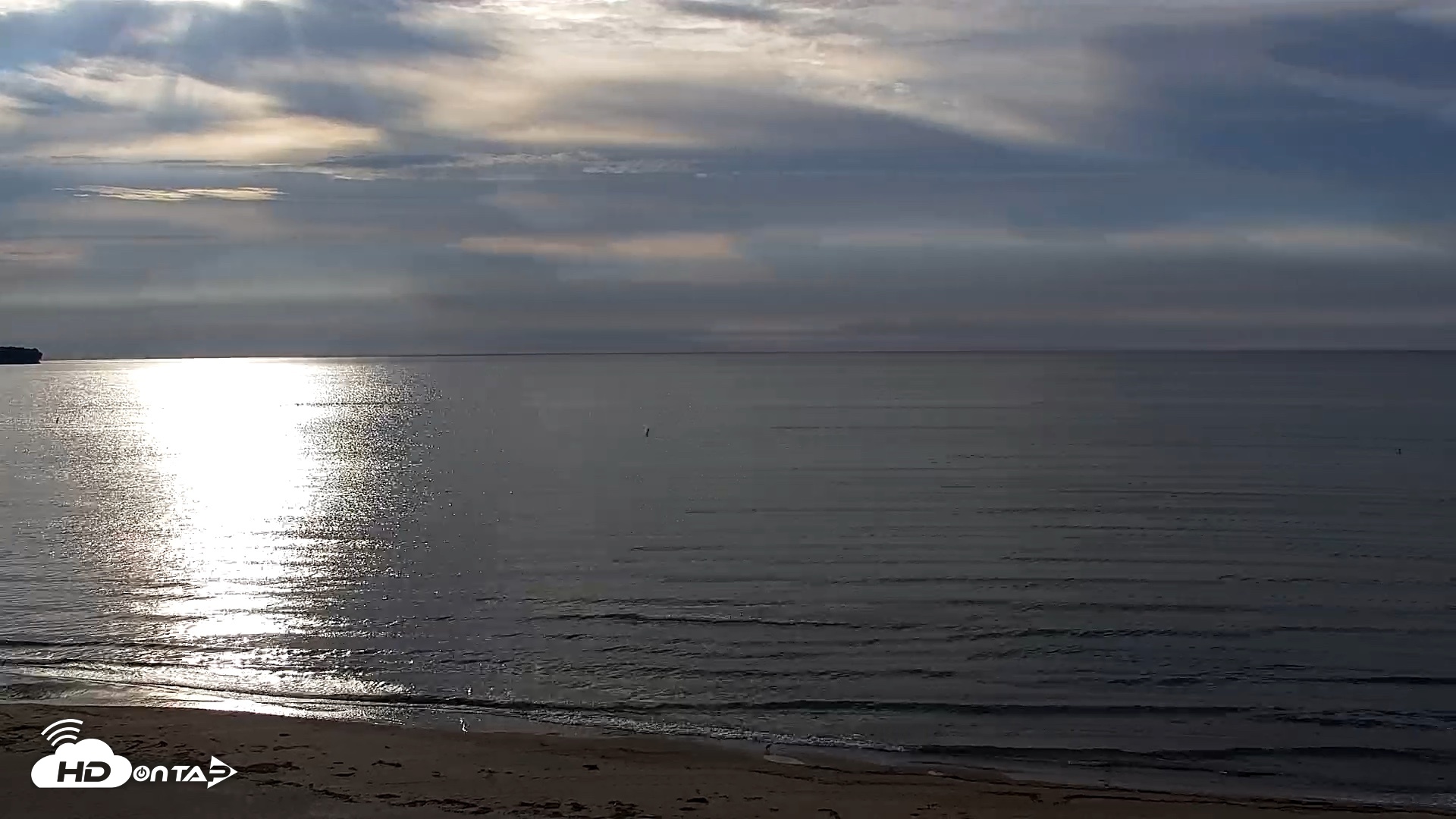 Snapshot of Sunset Bay Lake Erie New York Live Webcam taken Sep 15, 2026, 5:52pm EDT
