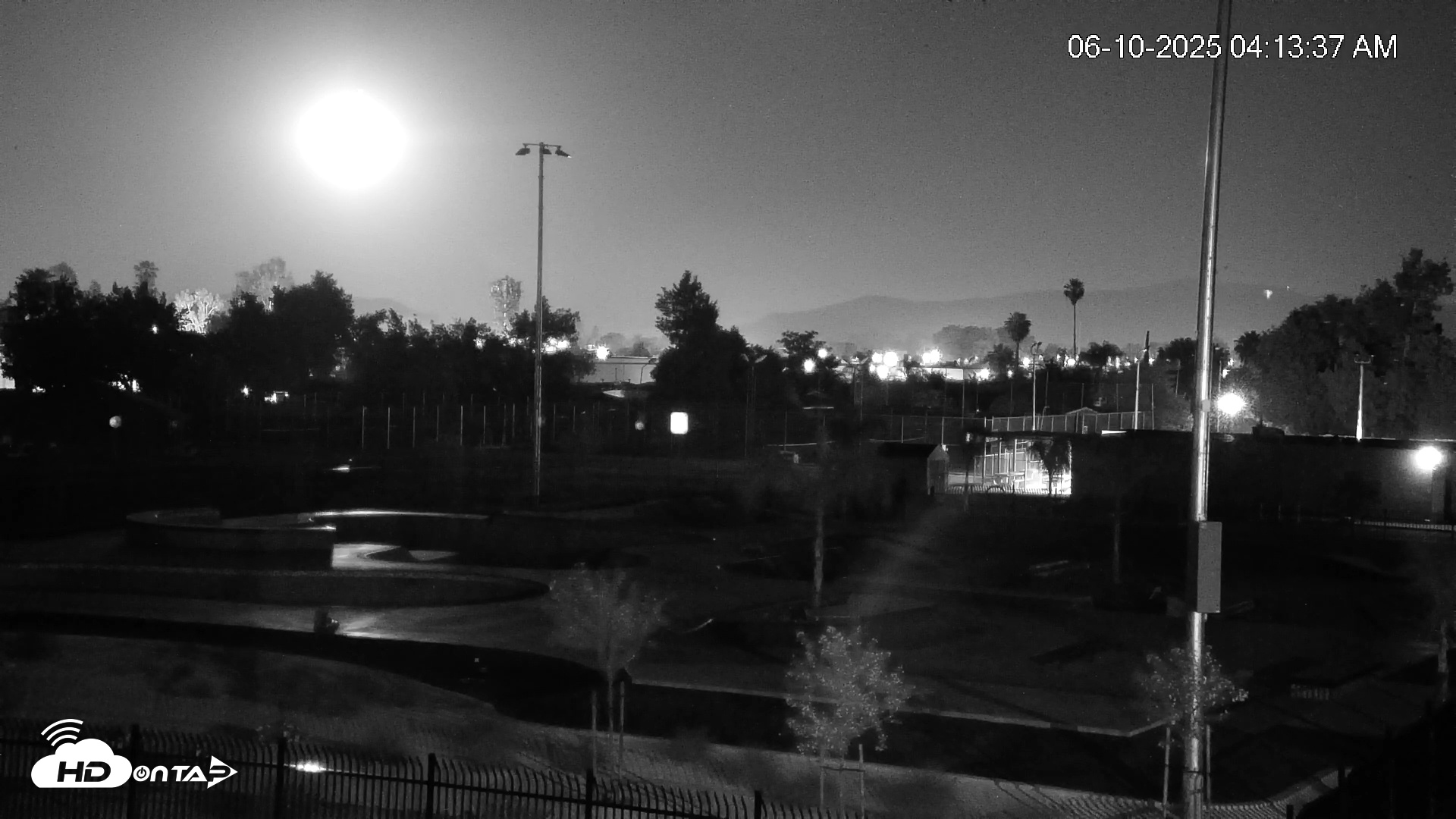 Snapshot of Hemet California Live Skate Park Webcam taken Jun 10, 2025, 4:14am PDT