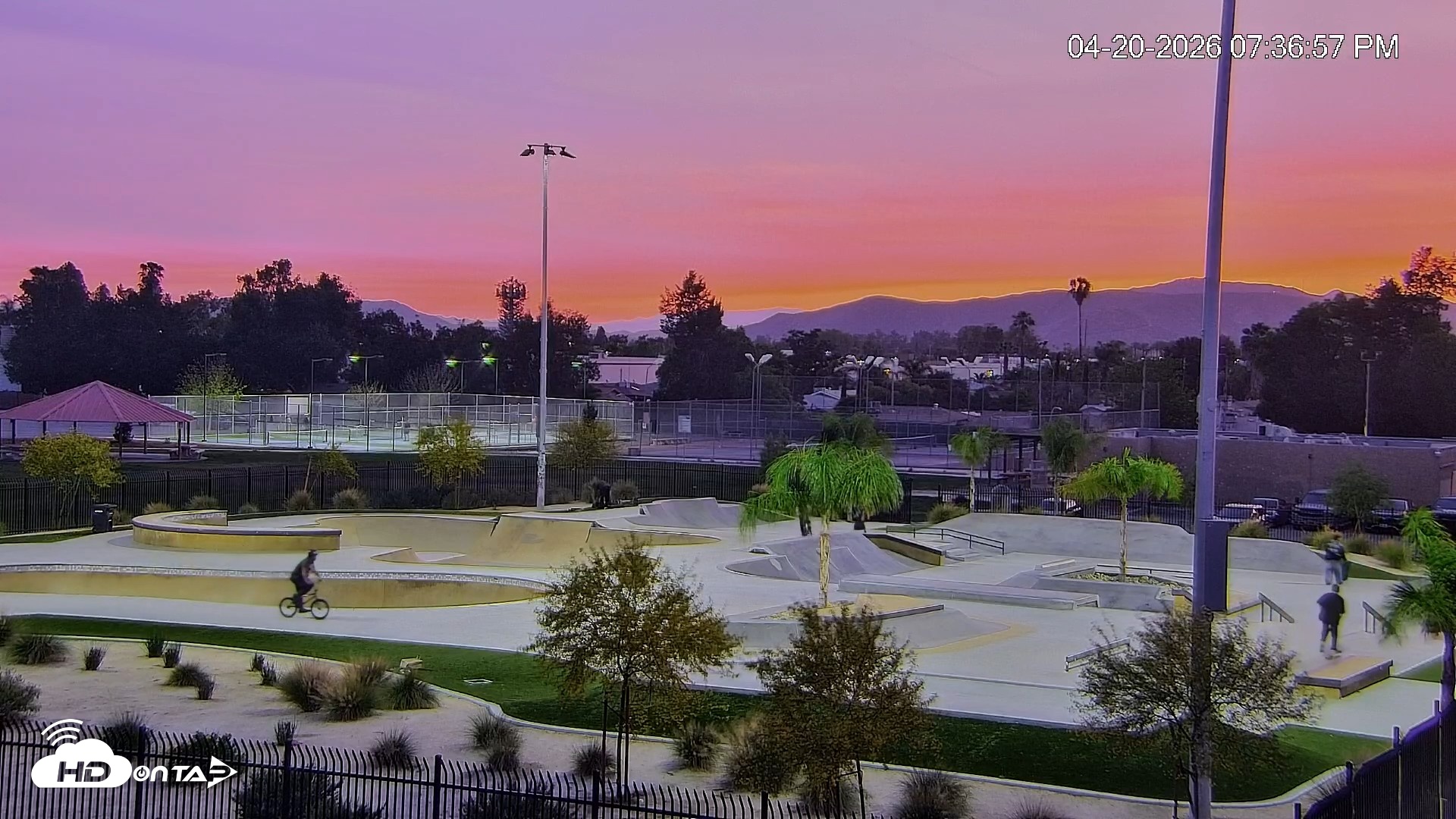 Snapshot of Hemet California Live Skate Park Webcam taken Apr 20, 2026, 7:37pm PDT