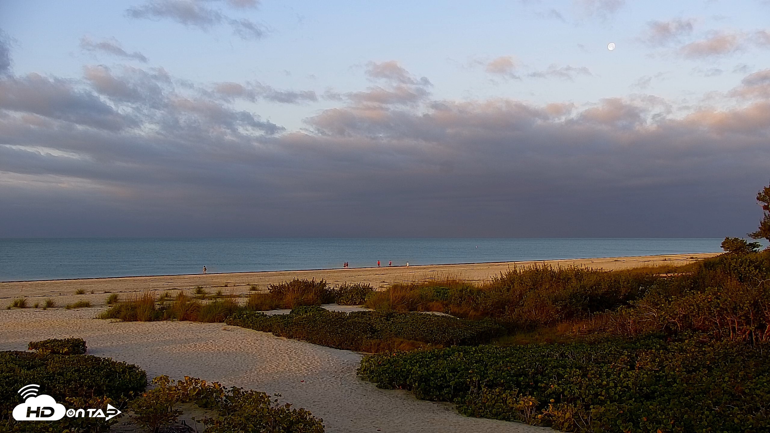 Snapshot of Sanibel Island Florida Live Beach Webcam taken May 4, 2026, 7:13am EDT