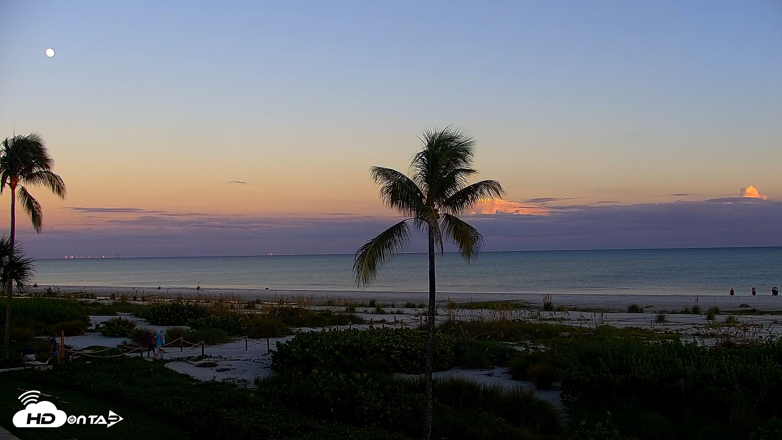 Snapshot of Sanibel Island Florida Live Beach Webcam taken Sep 24, 2026, 7:18pm EDT