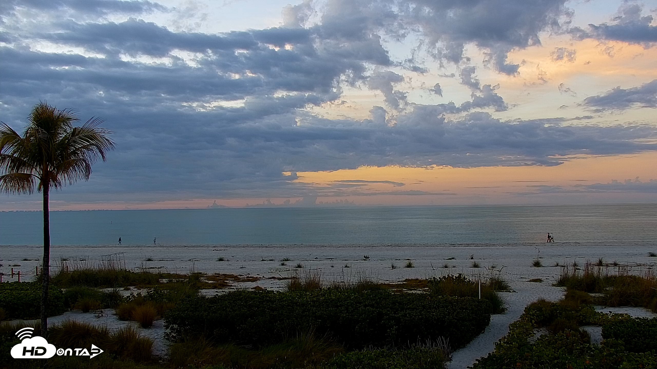 Snapshot of Sanibel Island Florida Live Beach Webcam taken Apr 19, 2026, 7:00am EDT