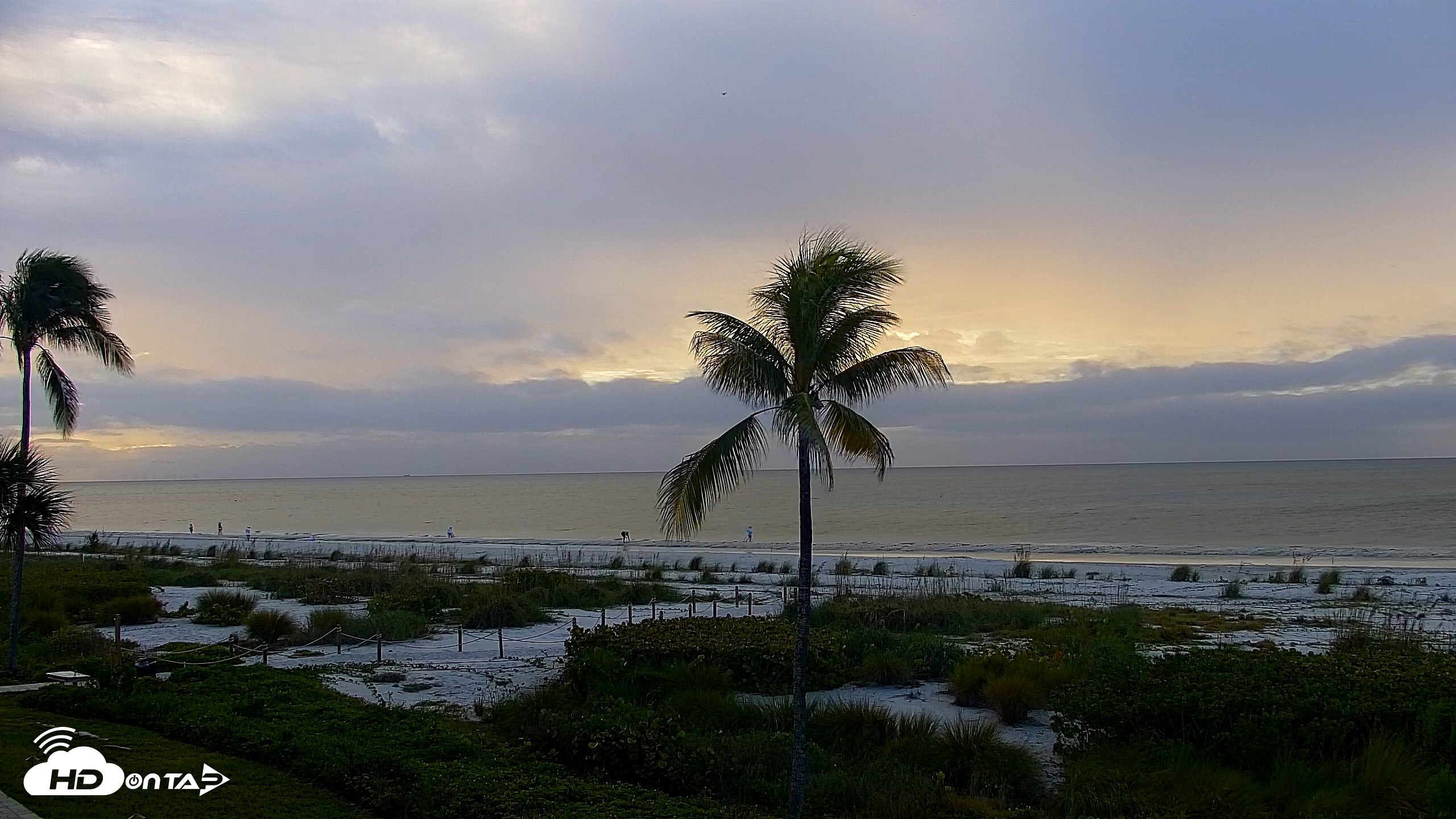 Snapshot of Sanibel Island Florida Live Beach Webcam taken Oct 28, 2026, 7:59am EDT