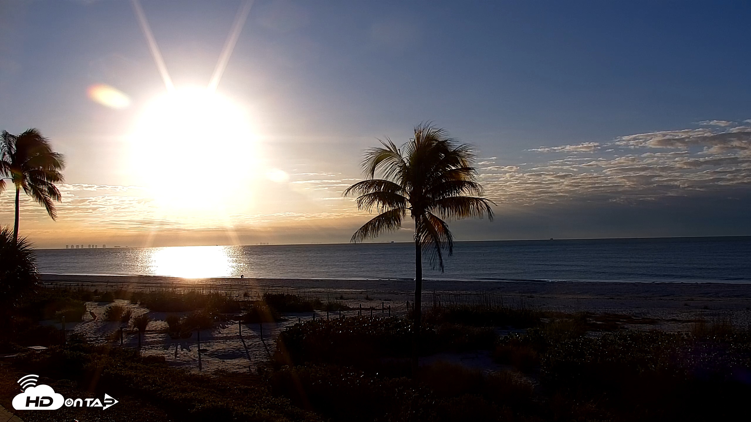 Snapshot of Sanibel Island Florida Live Beach Webcam taken Jan 28, 2026, 7:55am EST