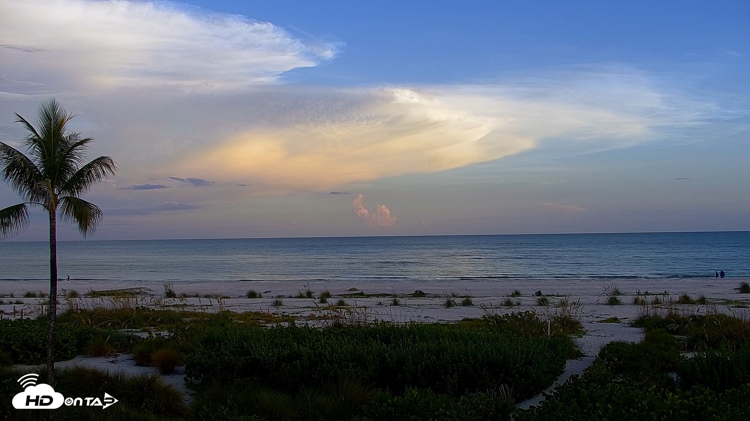 Snapshot of Sanibel Island Florida Live Beach Webcam taken Aug 25, 2026, 7:42pm EDT