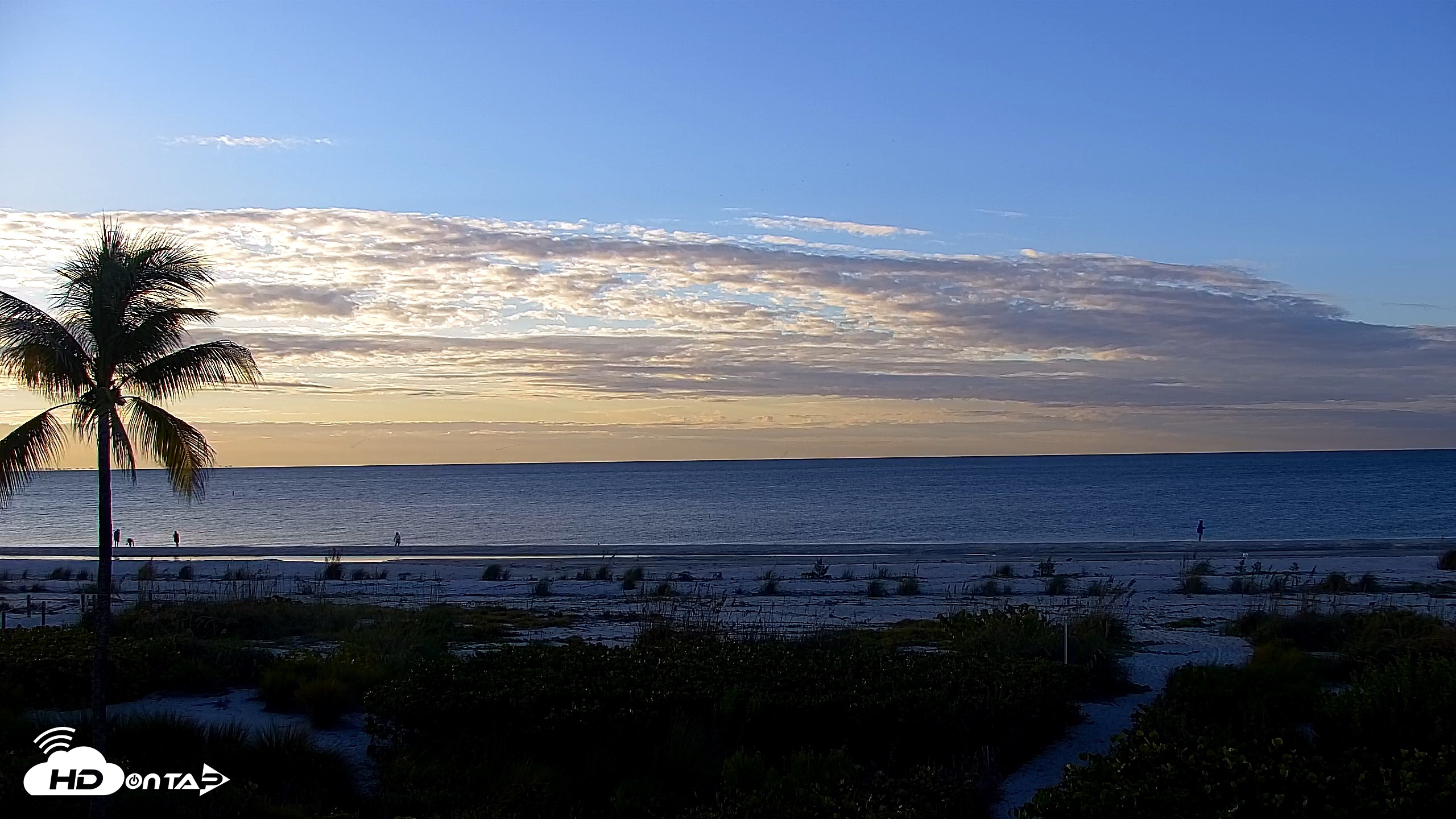 Snapshot of Sanibel Island Florida Live Beach Webcam taken Oct 23, 2026, 8:01am EDT