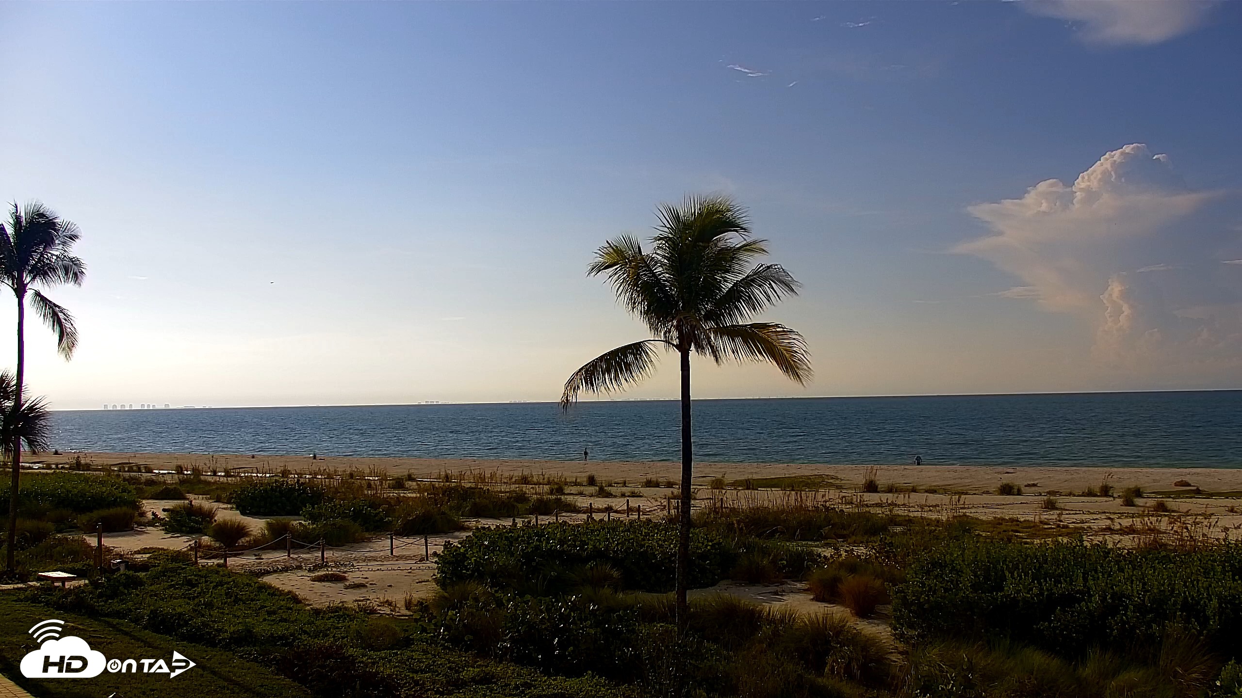 Snapshot of Sanibel Island Florida Live Beach Webcam taken Sep 5, 2026, 8:44am EDT