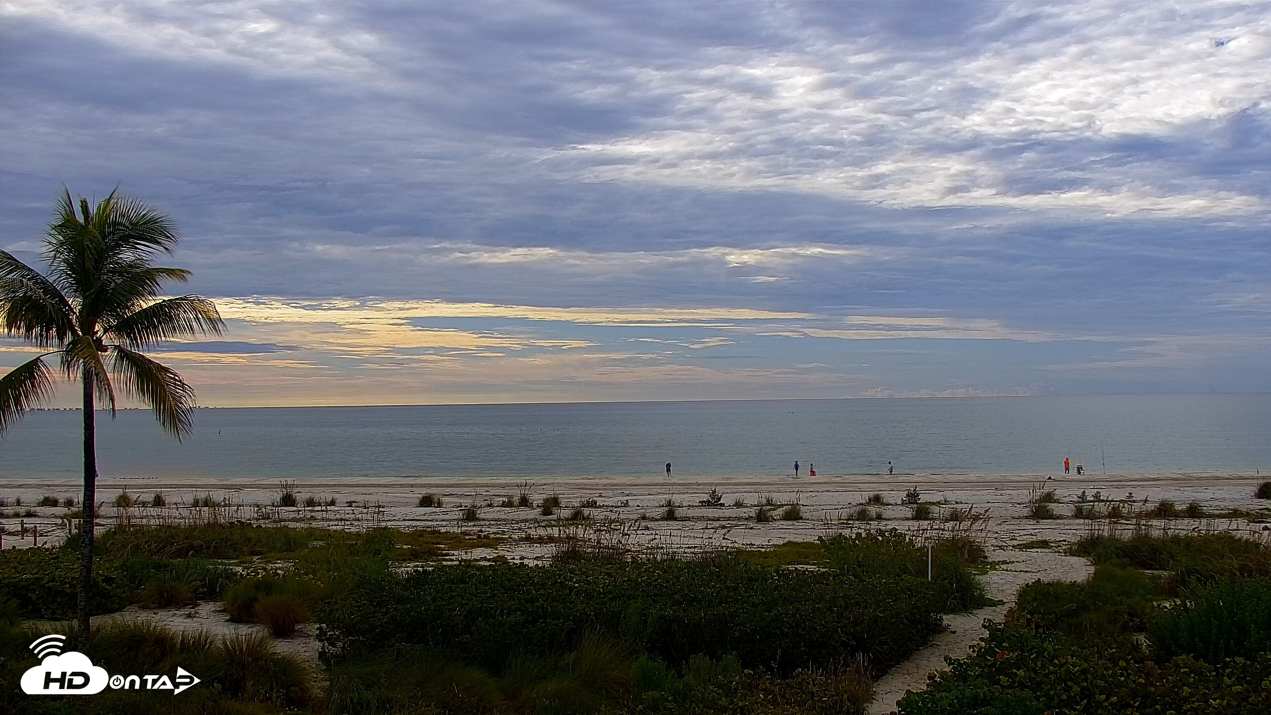 Snapshot of Sanibel Island Florida Live Beach Webcam taken Oct 17, 2026, 9:51am EDT