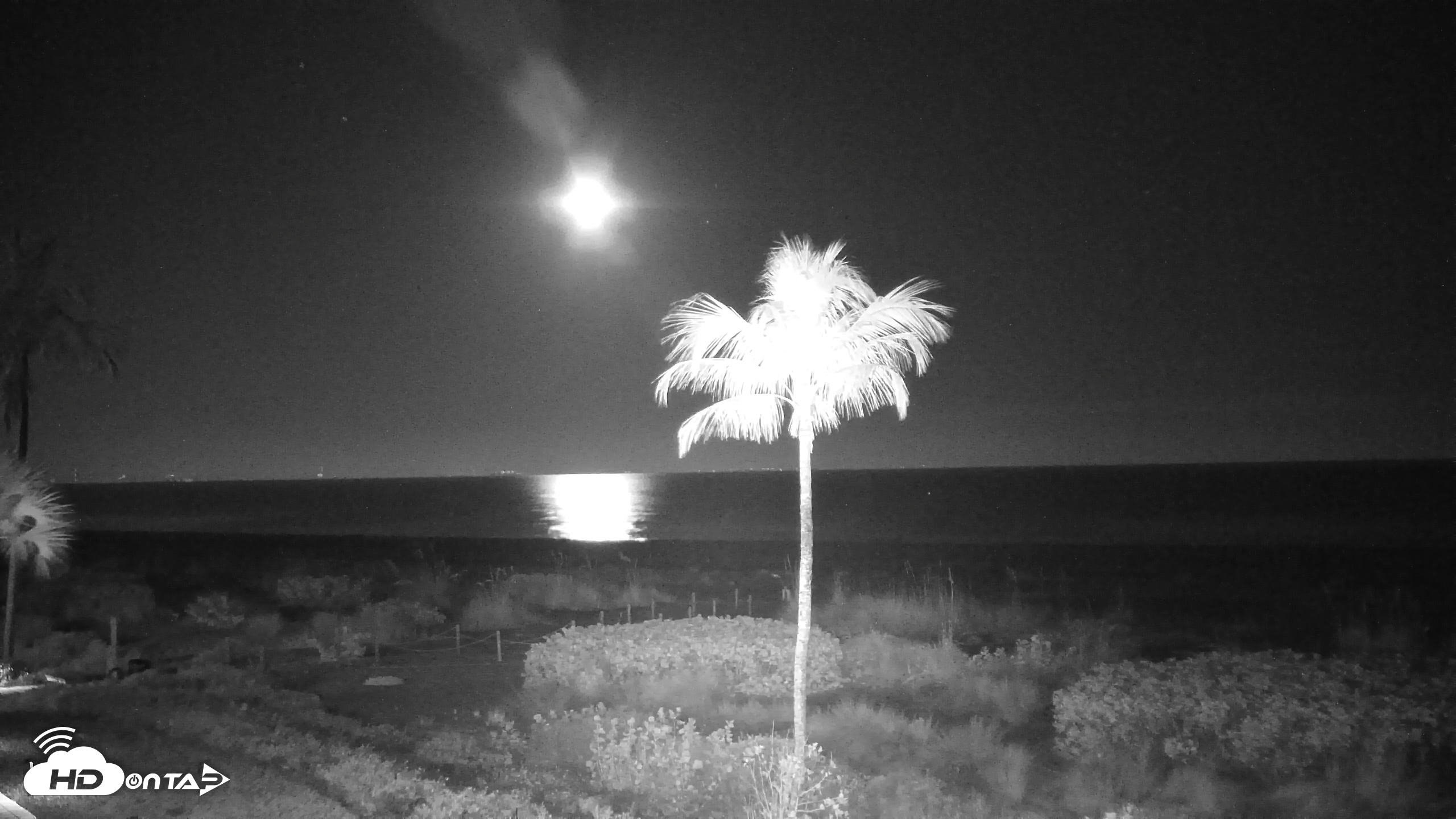 Snapshot of Sanibel Island Florida Live Beach Webcam taken May 8, 2026, 2:17am EDT