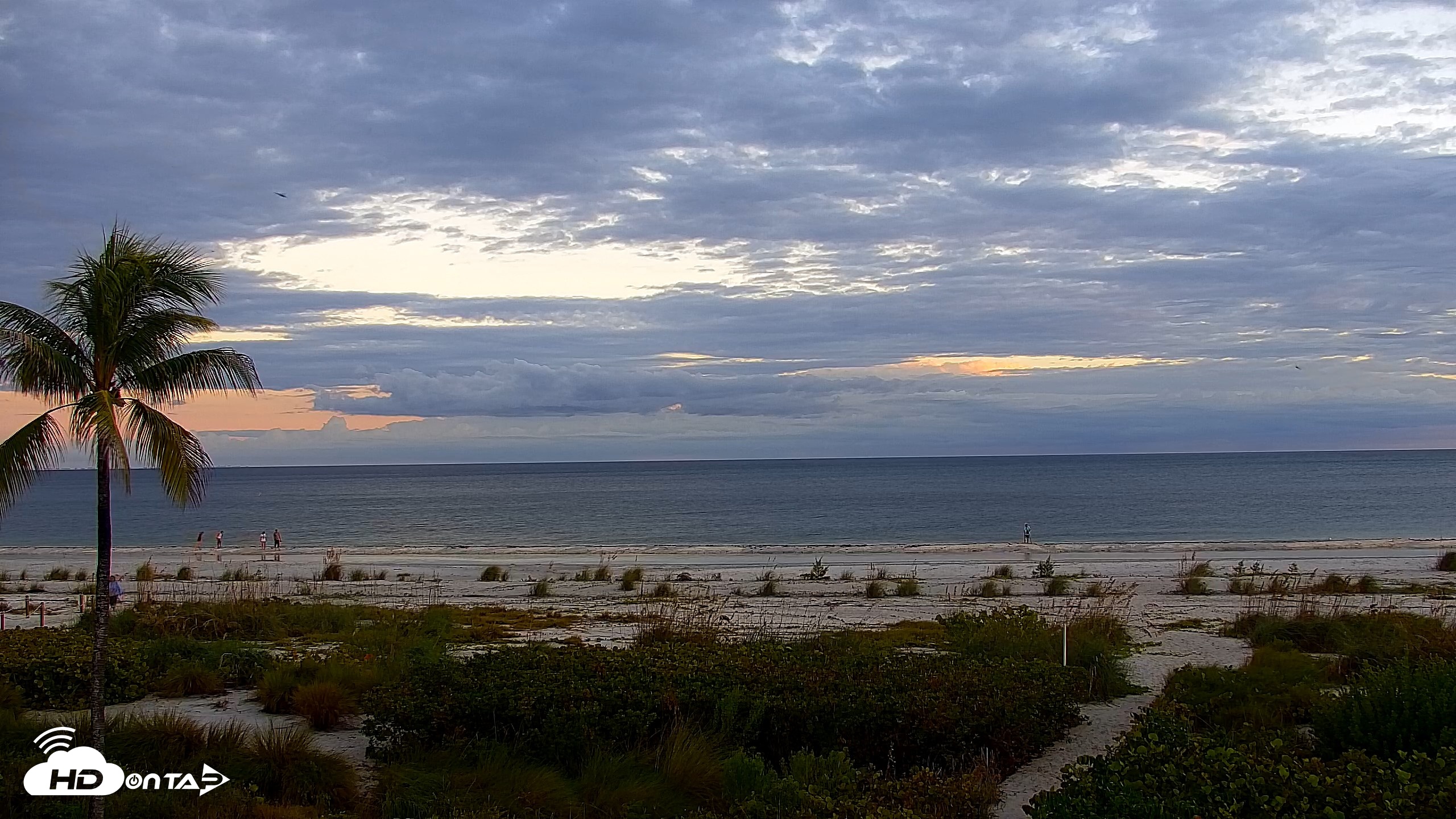 Snapshot of Sanibel Island Florida Live Beach Webcam taken Oct 28, 2026, 6:47pm EDT