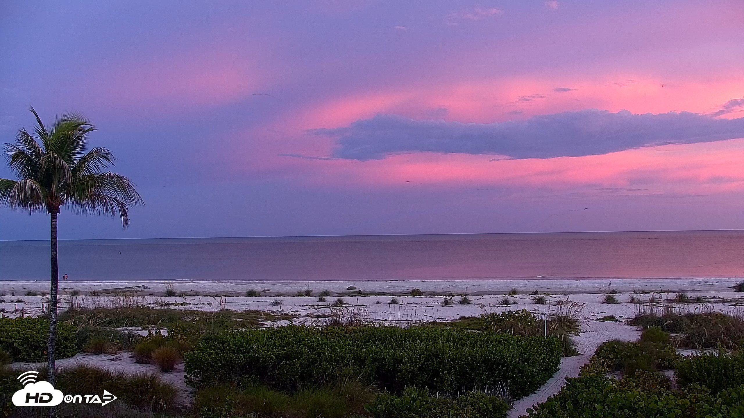 Snapshot of Sanibel Island Florida Live Beach Webcam taken Jul 24, 2026, 8:25pm EDT