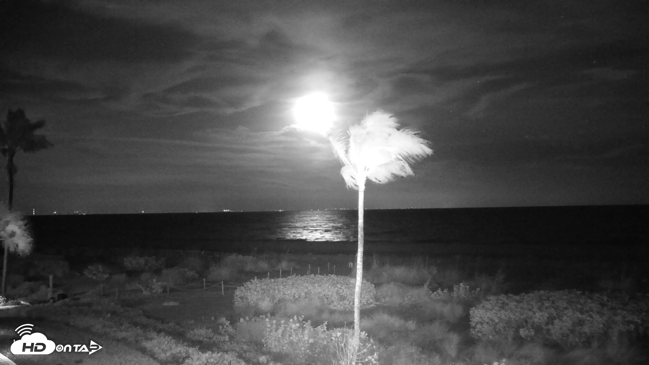 Snapshot of Sanibel Island Florida Live Beach Webcam taken May 6, 2026, 12:41am EDT