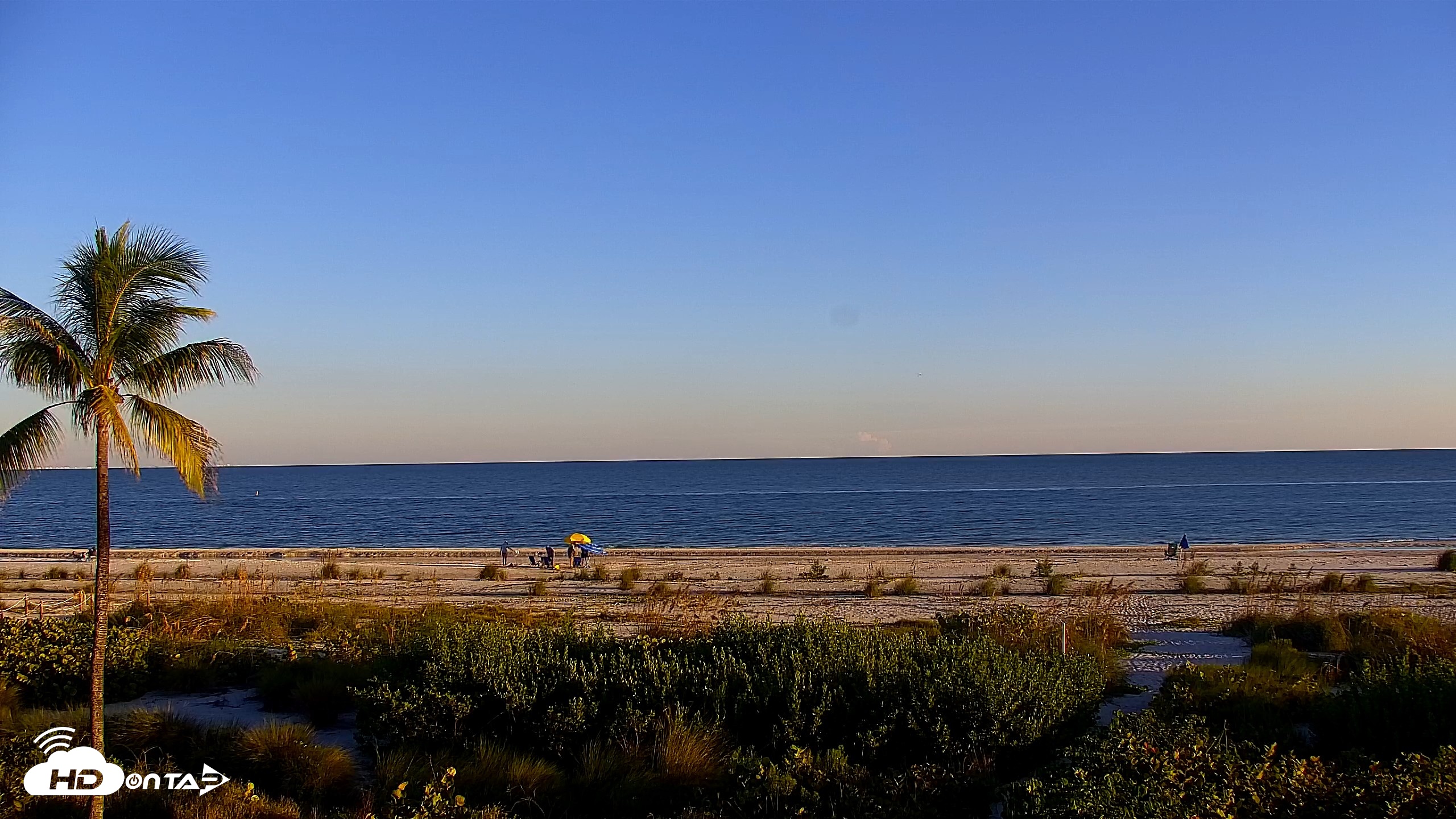 Snapshot of Sanibel Island Florida Live Beach Webcam taken Oct 13, 2026, 6:29pm EDT