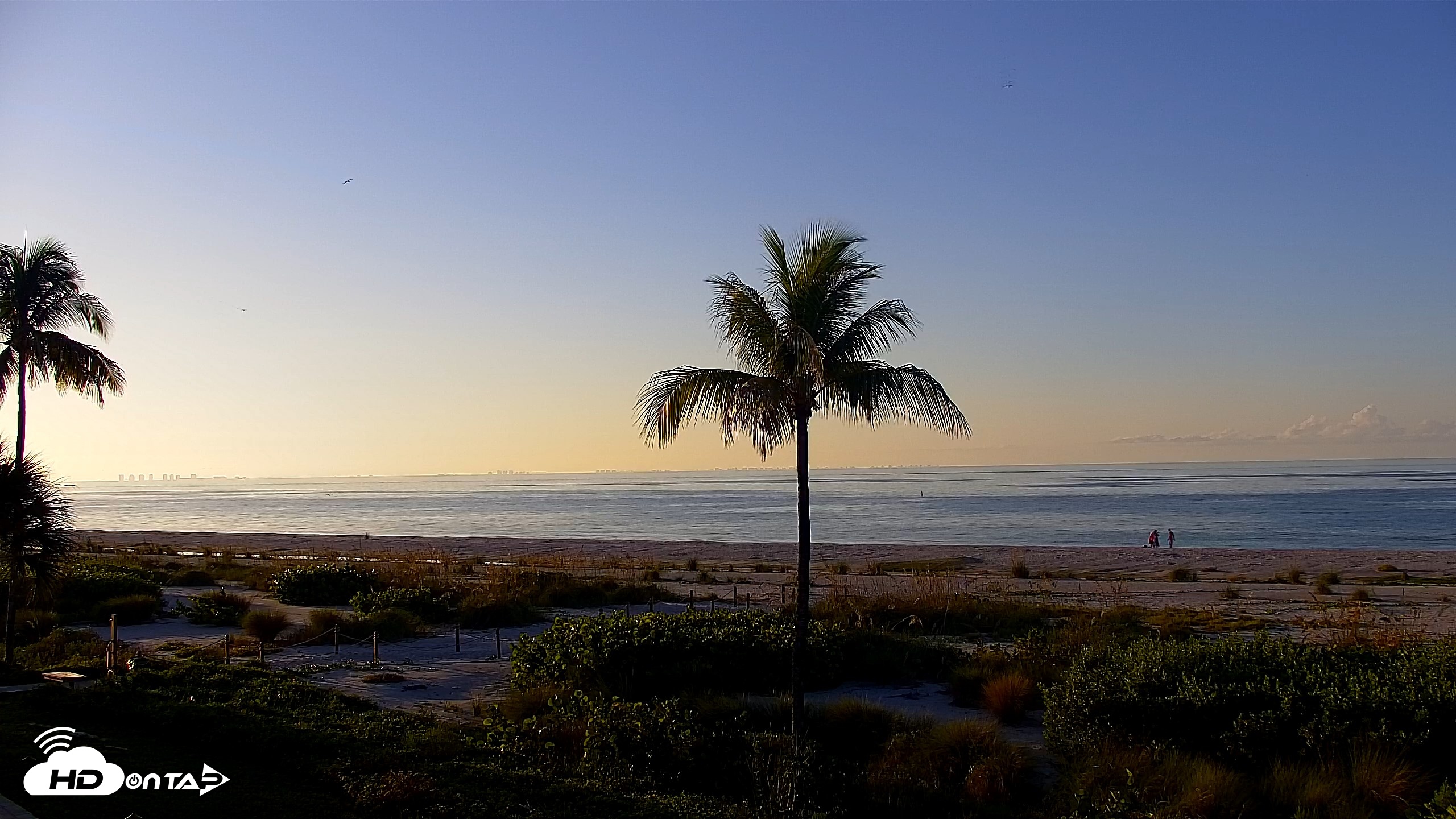 Snapshot of Sanibel Island Florida Live Beach Webcam taken Aug 12, 2026, 7:35am EDT