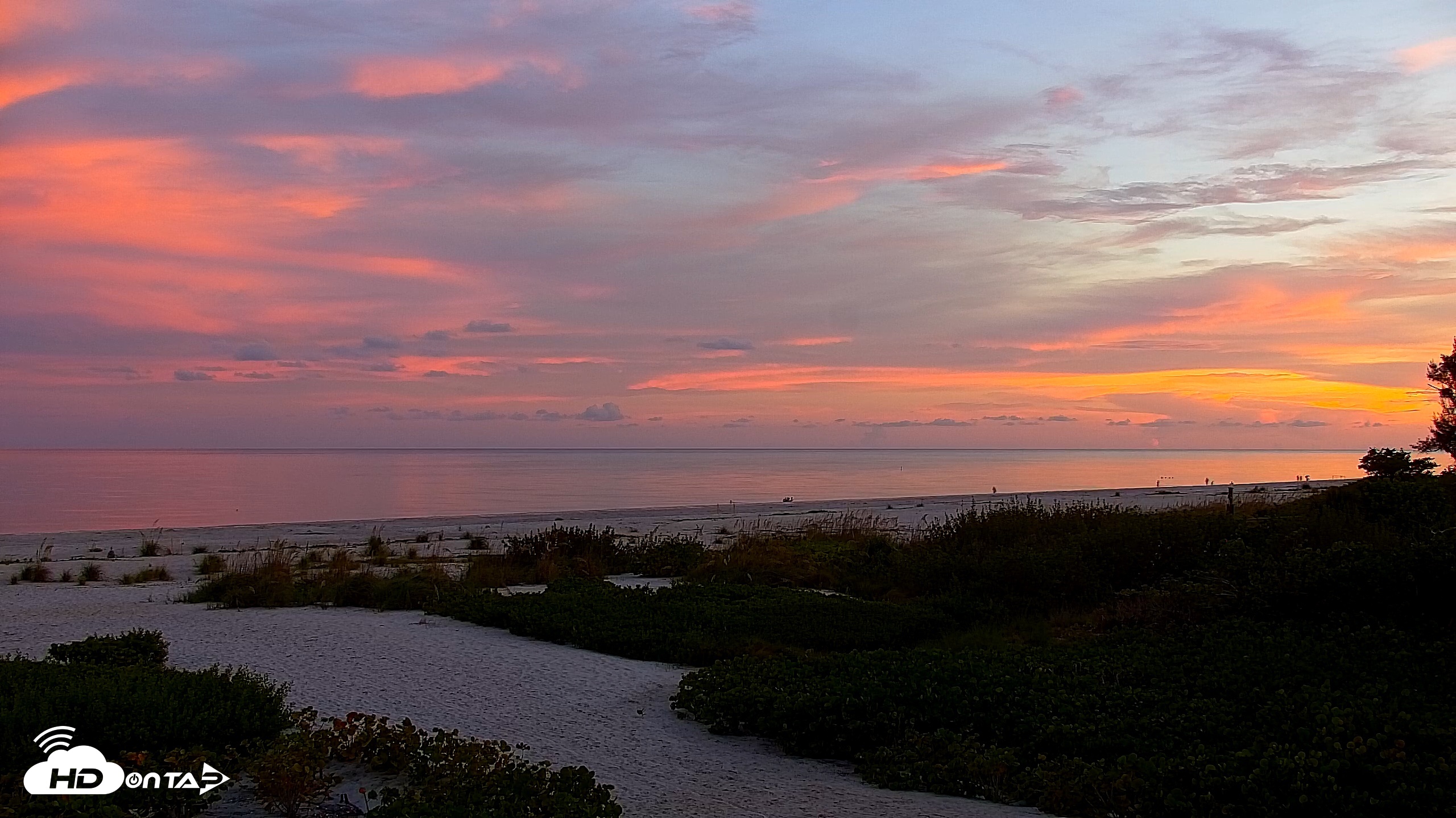 Snapshot of Sanibel Island Florida Live Beach Webcam taken Jul 3, 2026, 8:34pm EDT