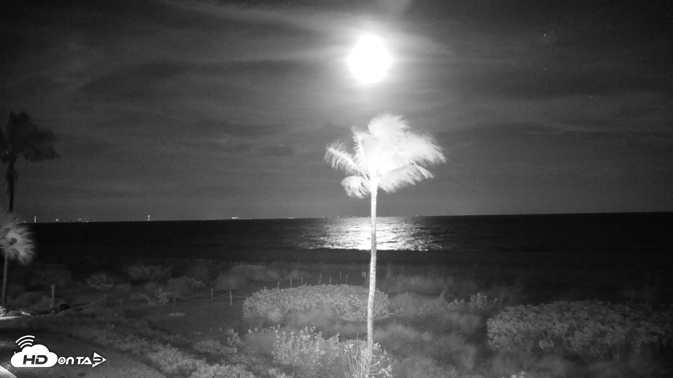 Snapshot of Sanibel Island Florida Live Beach Webcam taken May 6, 2026, 1:08am EDT