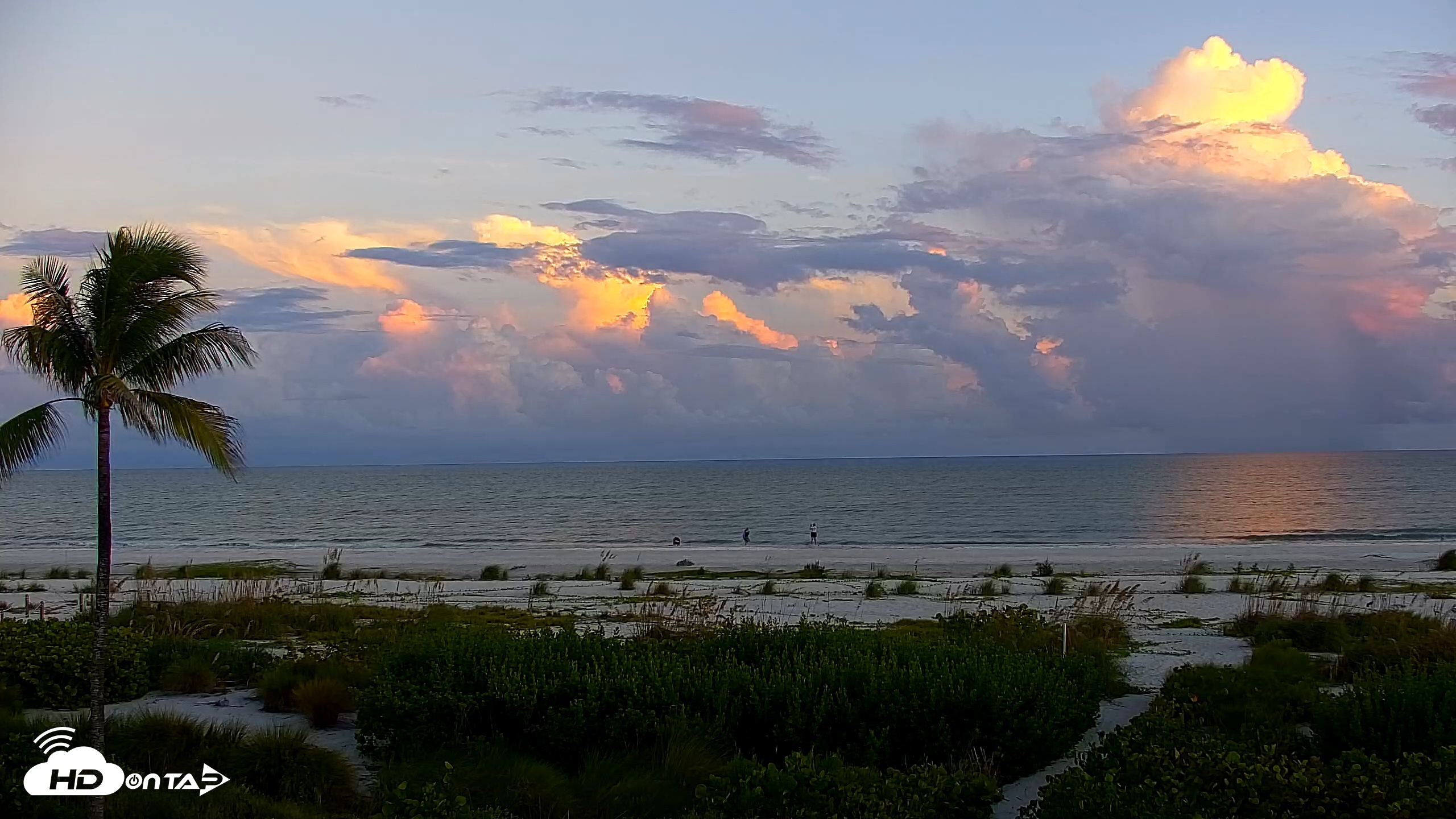 Snapshot of Sanibel Island Florida Live Beach Webcam taken Sep 21, 2026, 7:27pm EDT