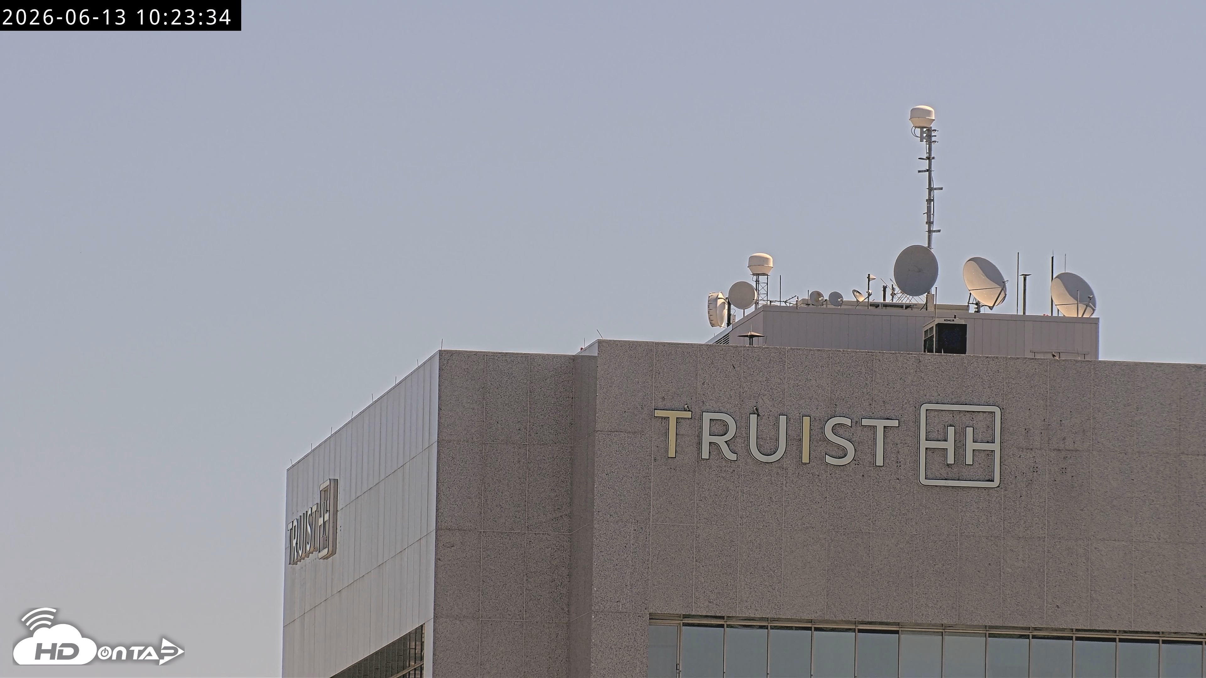 Snapshot of Richmond Virginia Peregrine Falcon Live Cam taken Jun 13, 2026, 10:25am EDT