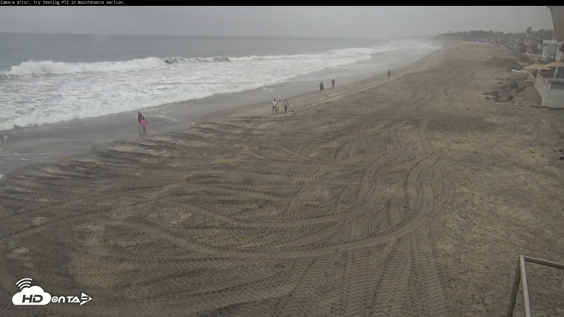 Snapshot of Del Mar Beach South Roaming Live Webcam taken Sep 30, 2026, 7:42am PDT