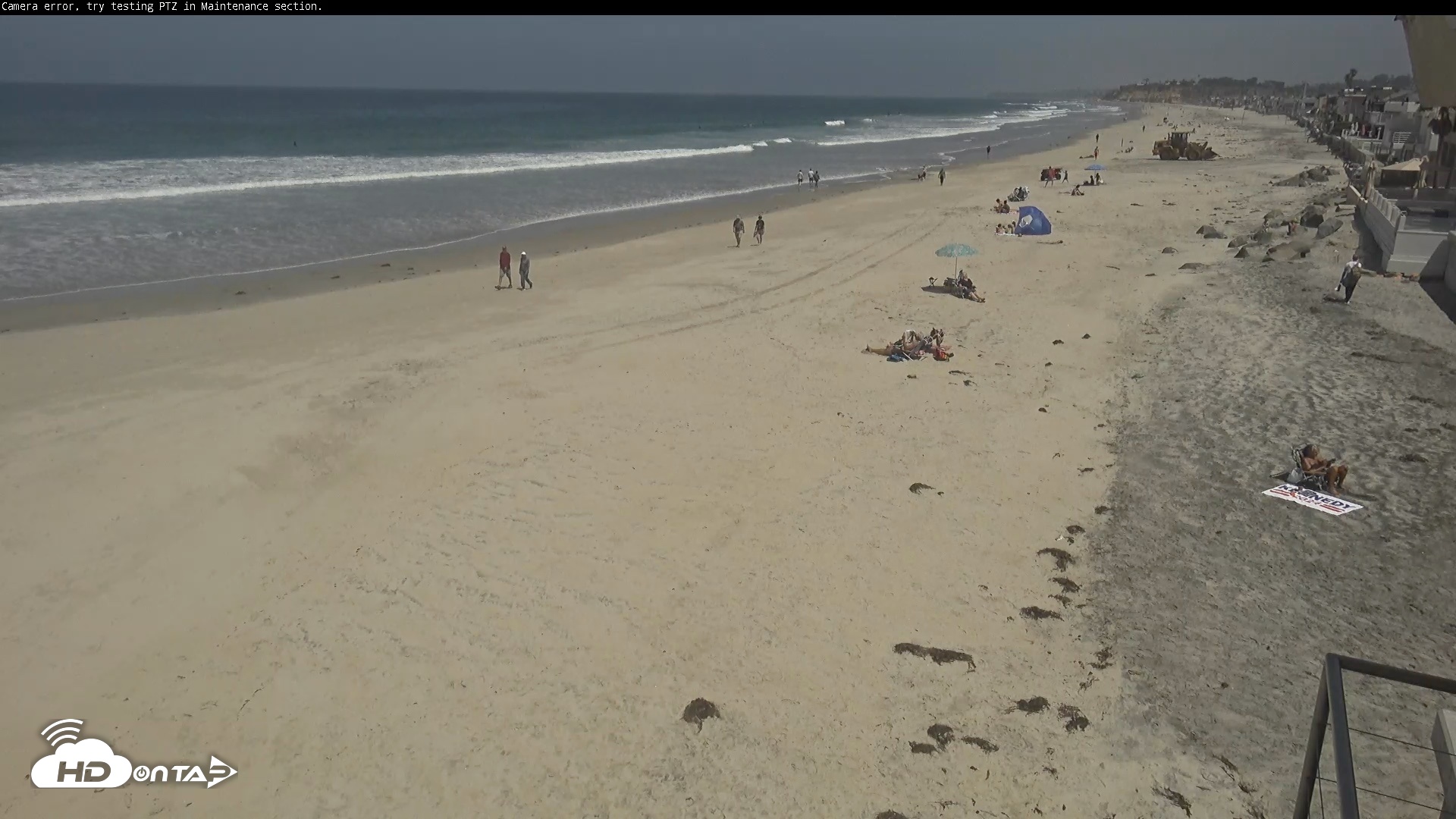 Snapshot of Del Mar Beach South Roaming Live Webcam taken May 19, 2026, 11:14am PDT
