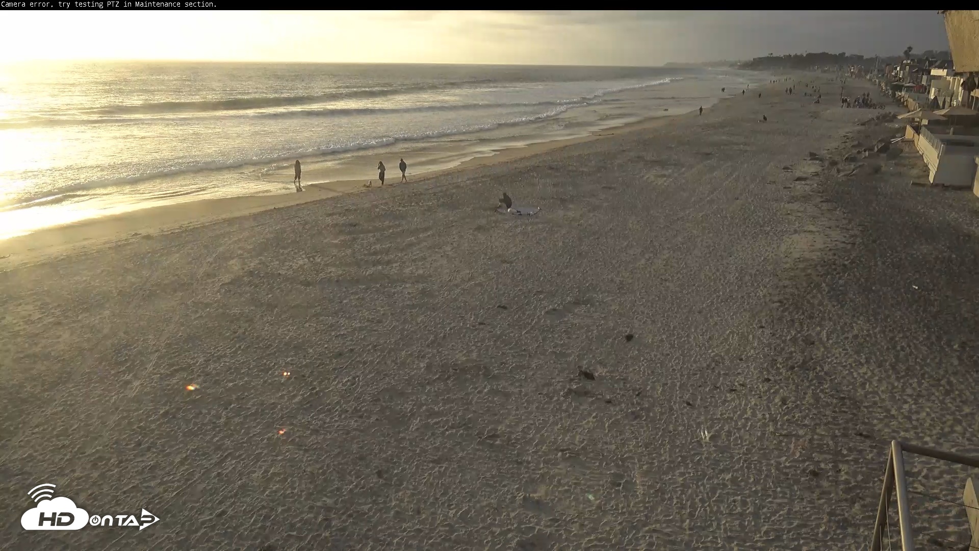 Snapshot of Del Mar Beach South Roaming Live Webcam taken Jun 2, 2026, 7:16pm PDT