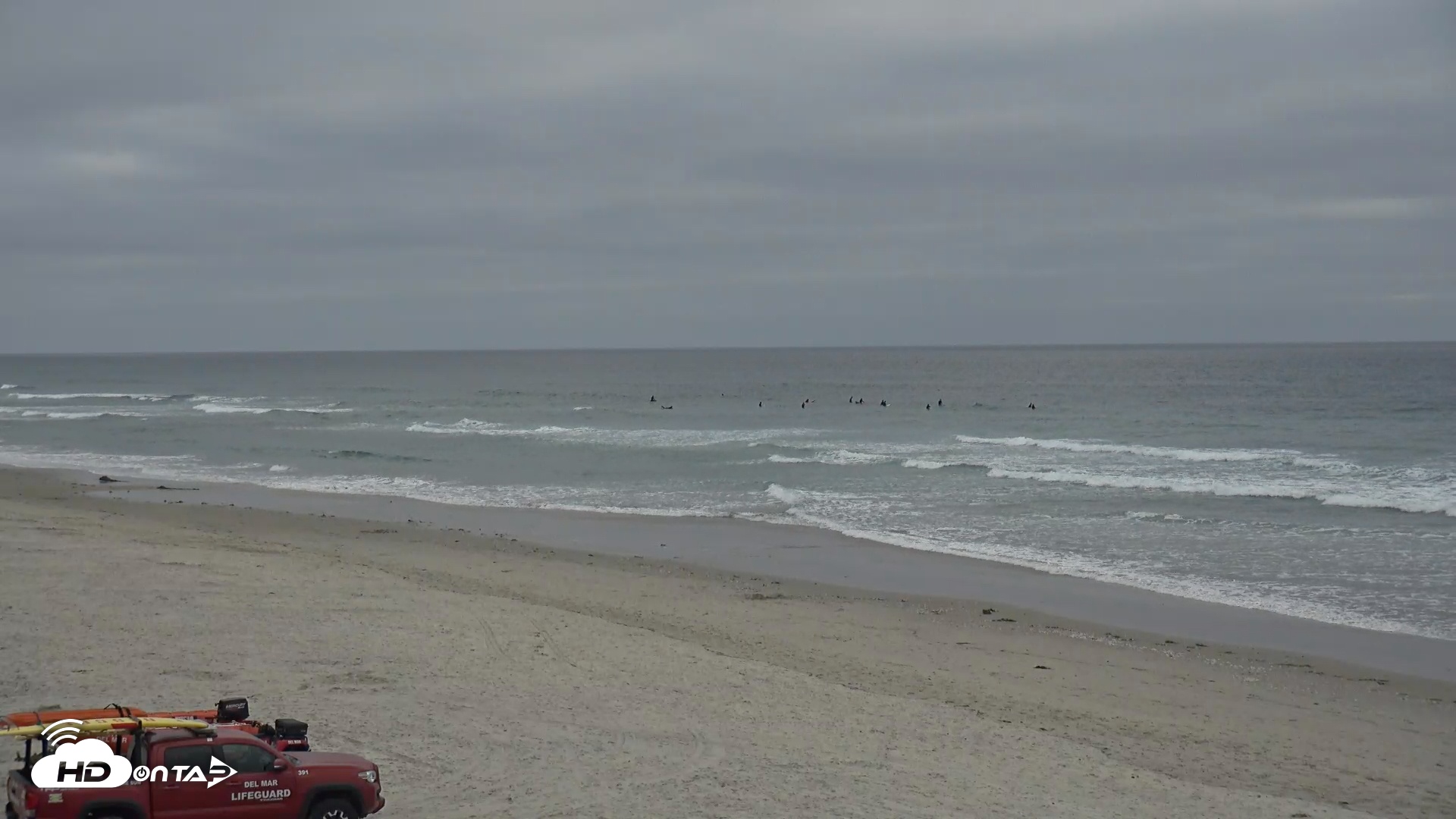 Snapshot of Del Mar Beach South Roaming Live Webcam taken Apr 30, 2025, 6:19pm PDT