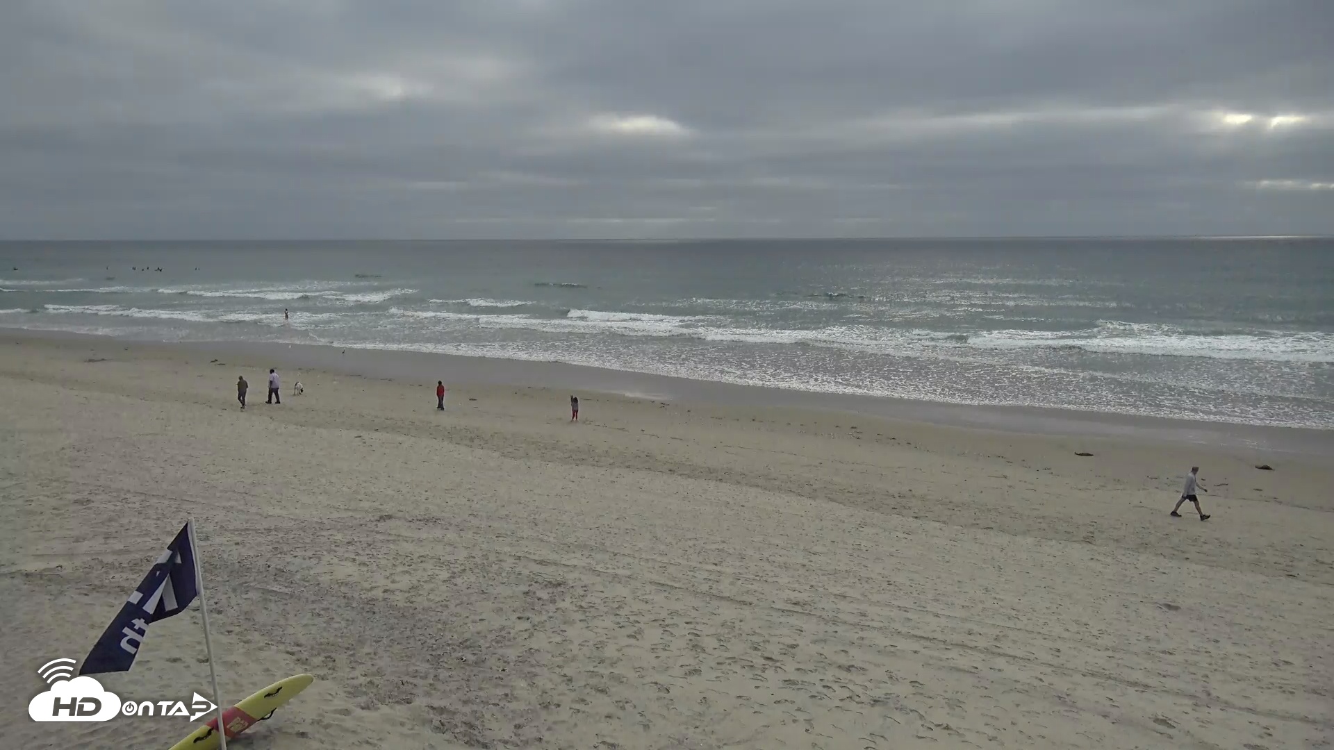 Snapshot of Del Mar Beach South Roaming Live Webcam taken Apr 30, 2025, 6:15pm PDT